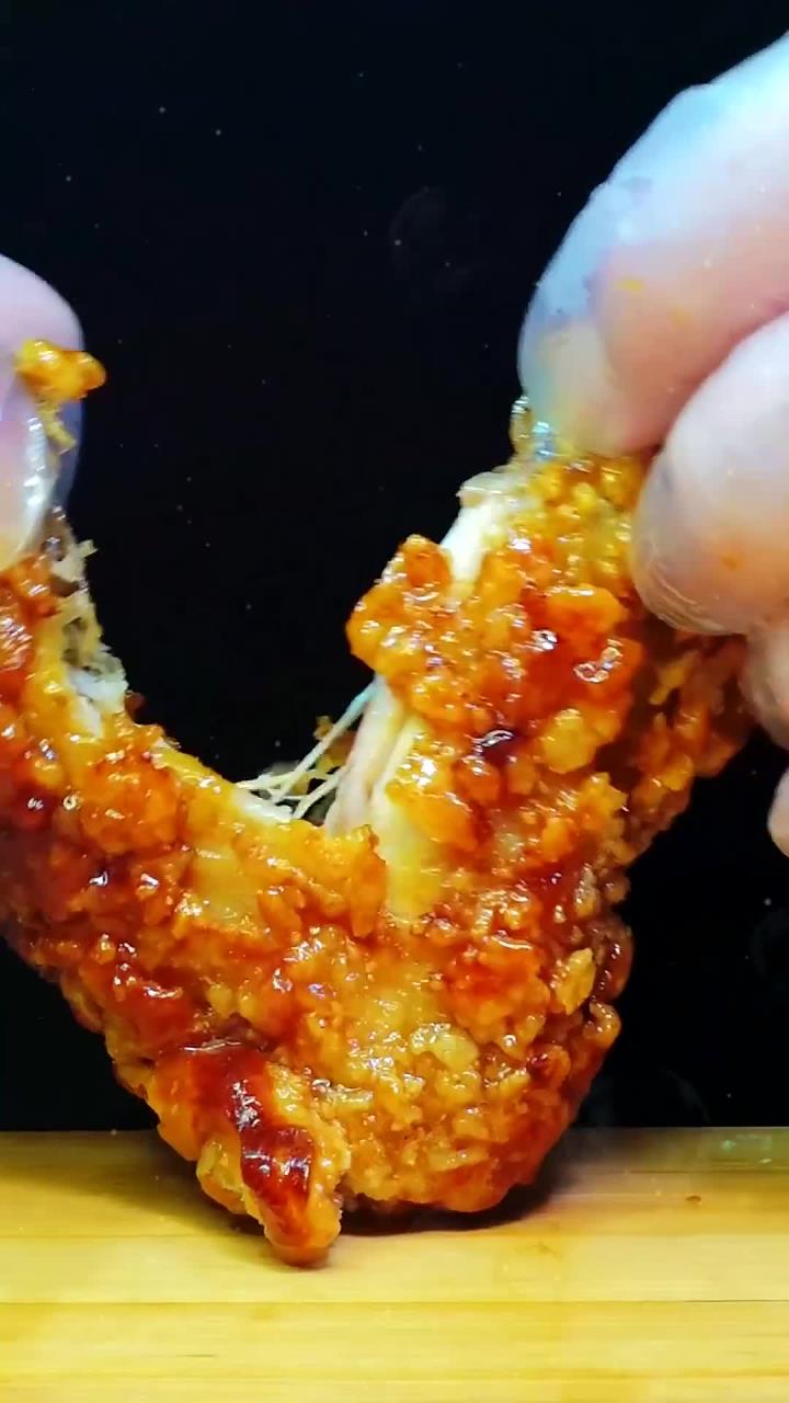 10秒教会你鸡翅的神仙做法!保证好吃到停不下来蜜汁鸡翅我的春节家宴 鸡翅的100种做法