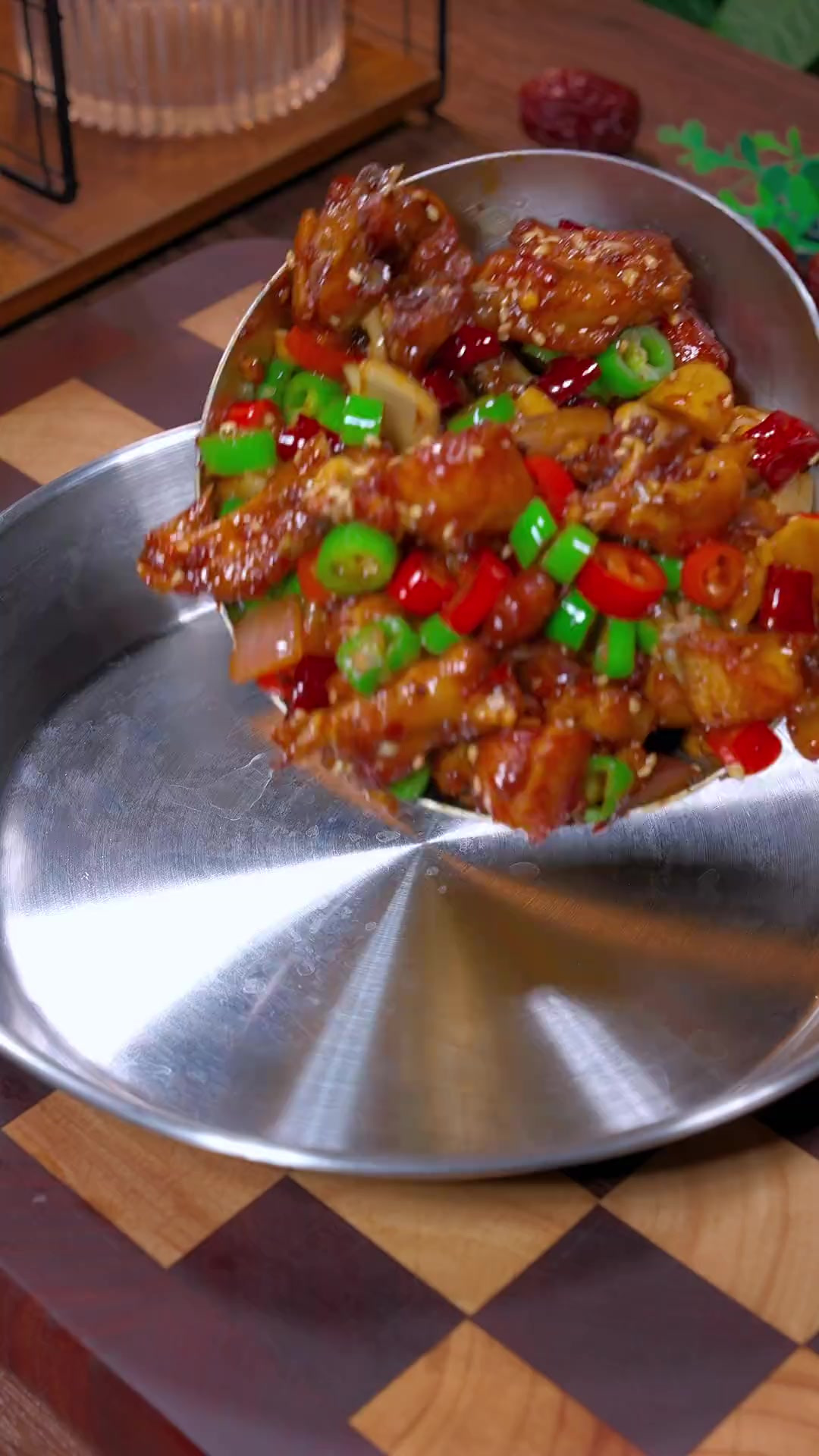 过年在家炖鸡你就像我这样做香辣过瘾越吃越好吃