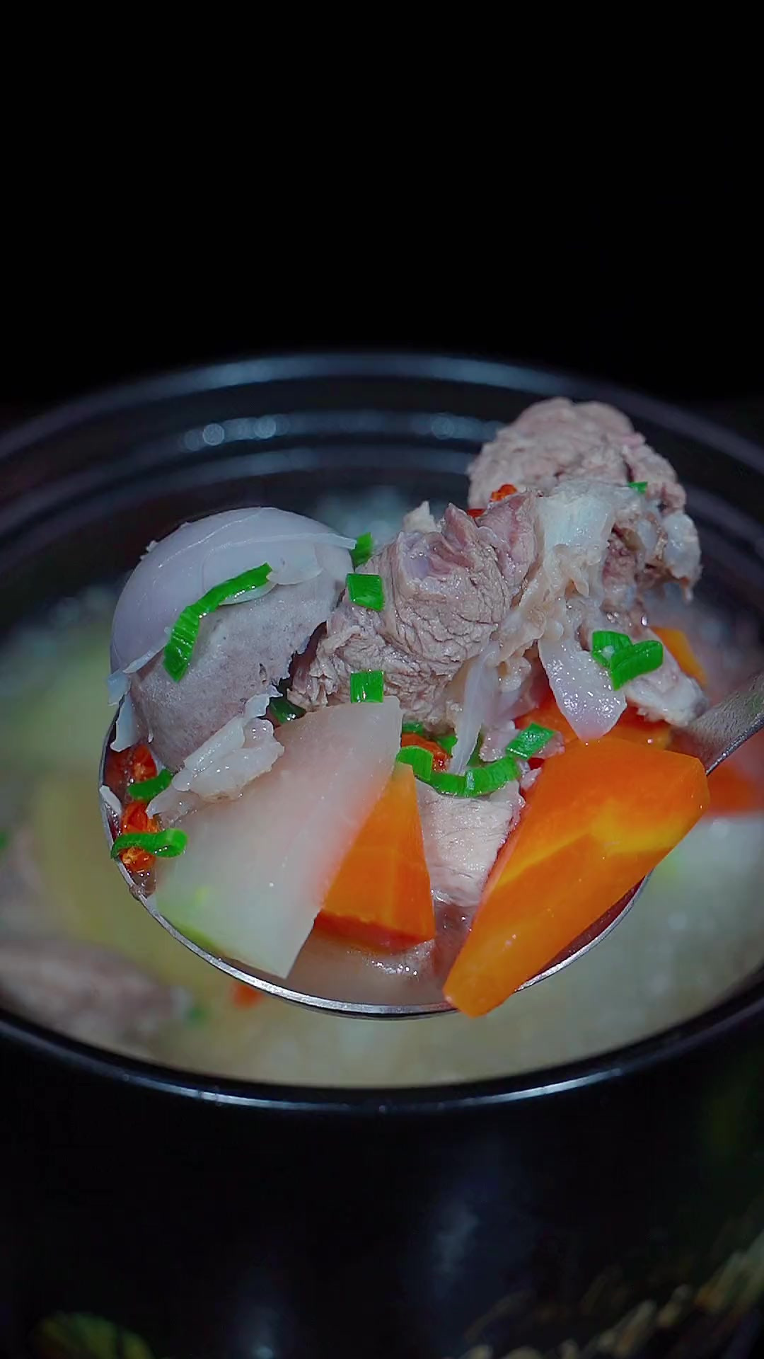 冬瓜排骨汤像我这样做，大人小孩都爱喝，低脂低卡，营养美味，做