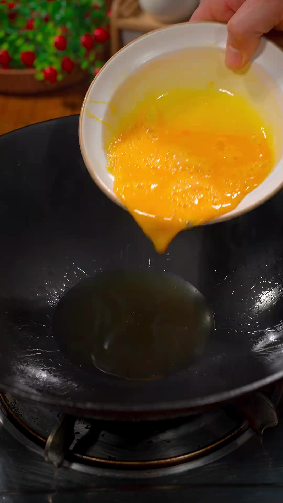 可以当主食又可以当菜吃的包菜鸡蛋炒粉丝,妈呀!太香了