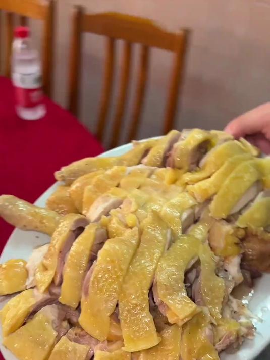 香港太子爷话东莞没靓鸡吃,带我去增城吃柴火靓鸡!