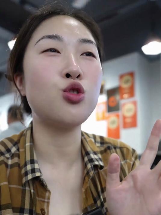 泉州最具人气的姜母鸭，两种不同做法，你觉得哪家更好吃？