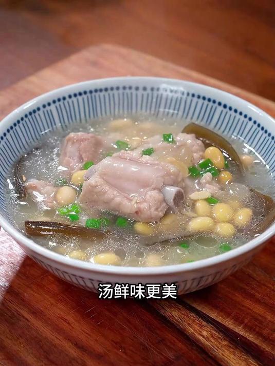 每周都要炖两次这个海带头排骨汤给他们喝