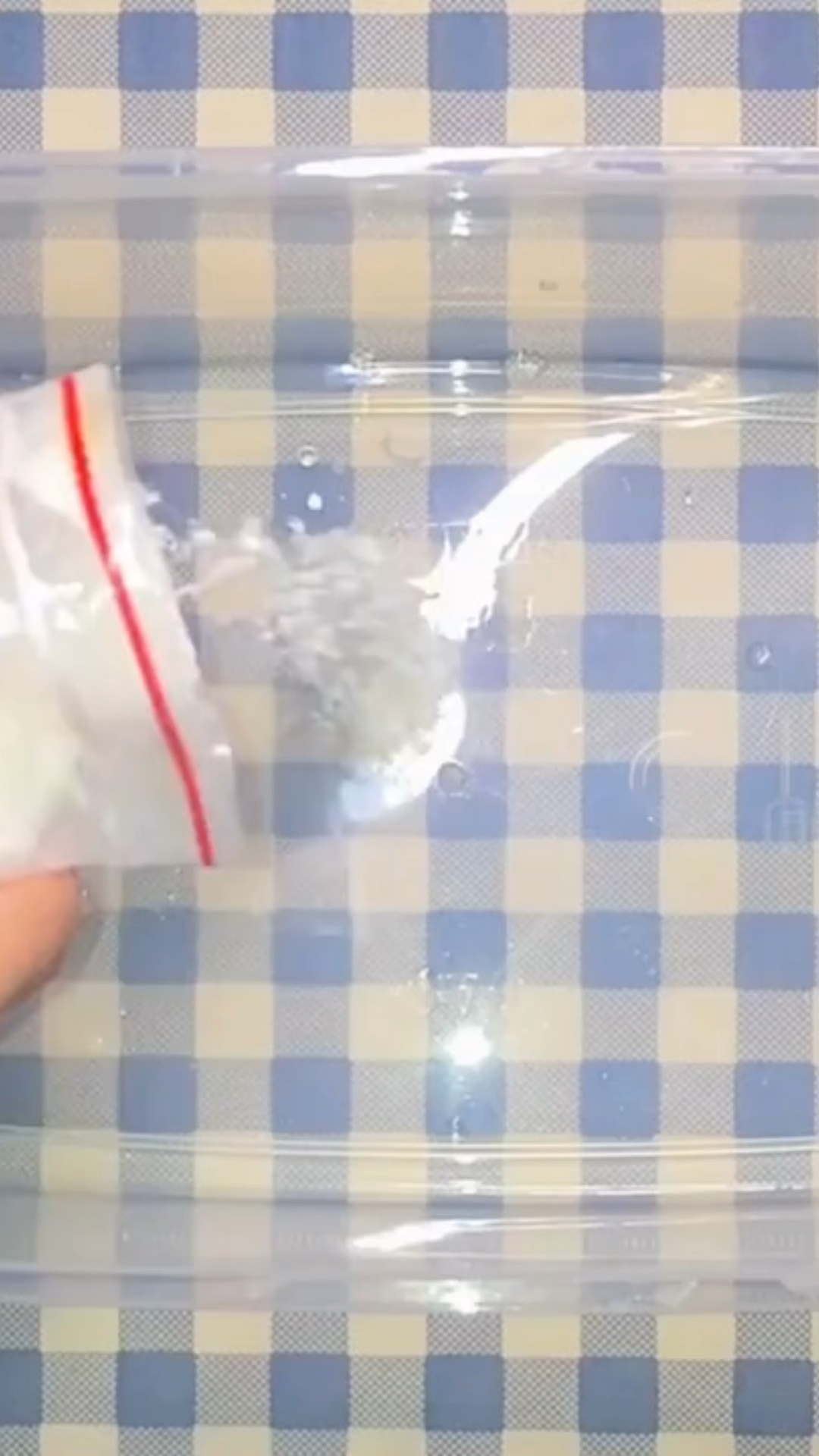 瓜尔胶厚实假水 制作过程～