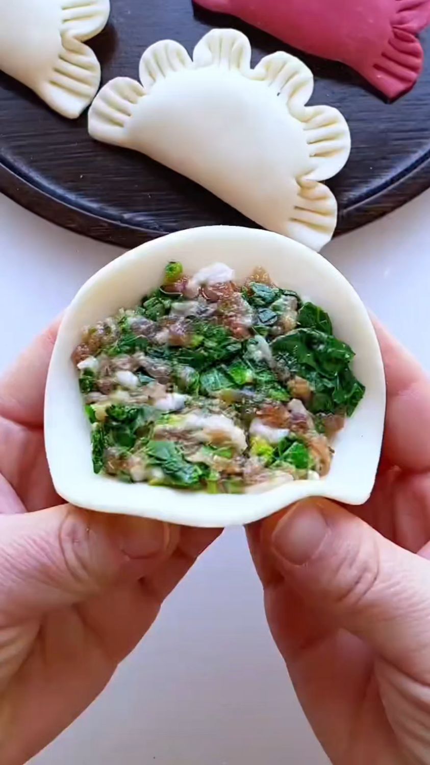 在家学包花边饺子