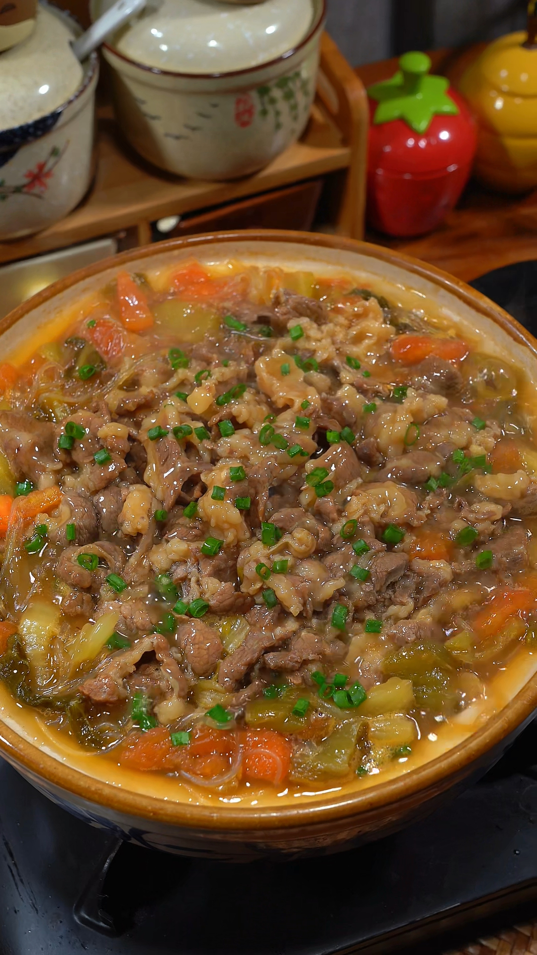 酸菜粉丝牛肉煲,嫩滑鲜香,好吃下饭