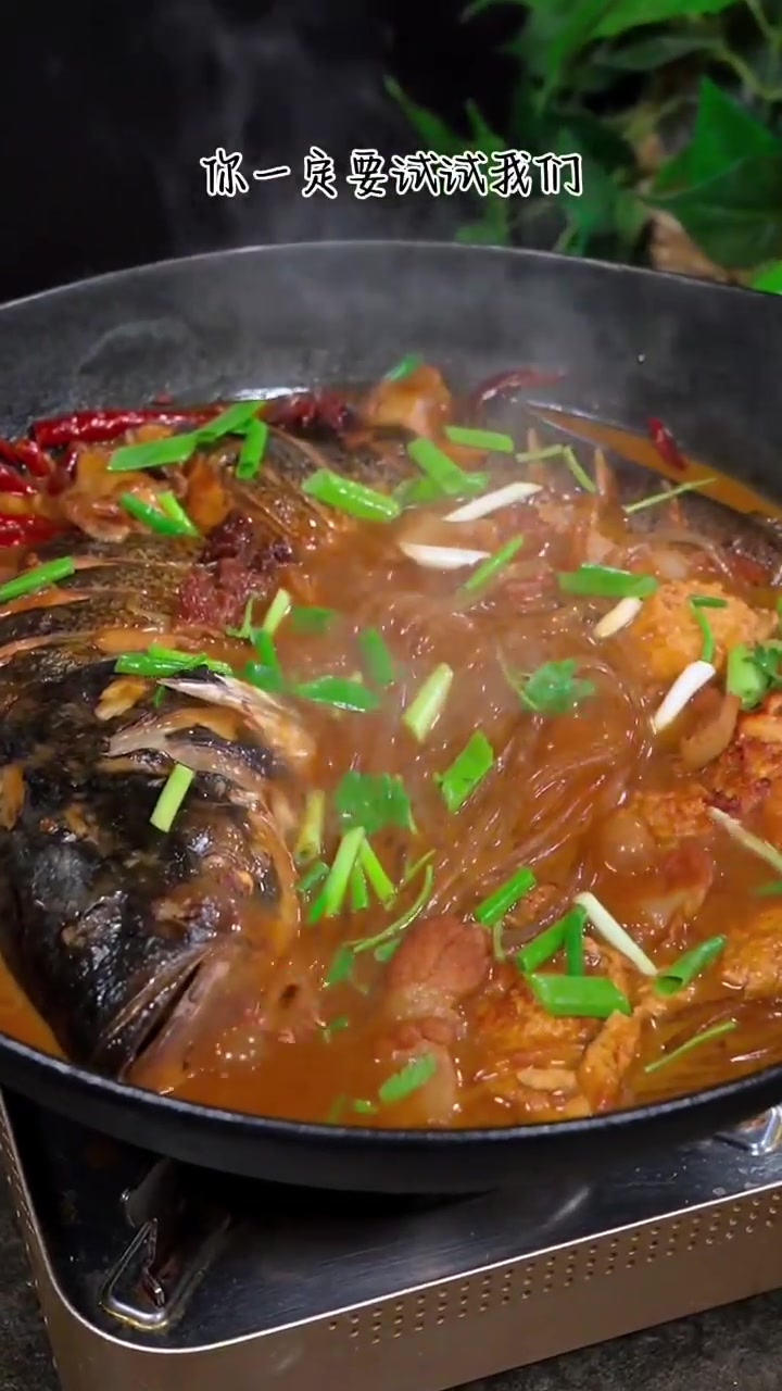 元旦快乐祝大家在新的一年里年年有鱼,大吉大利!