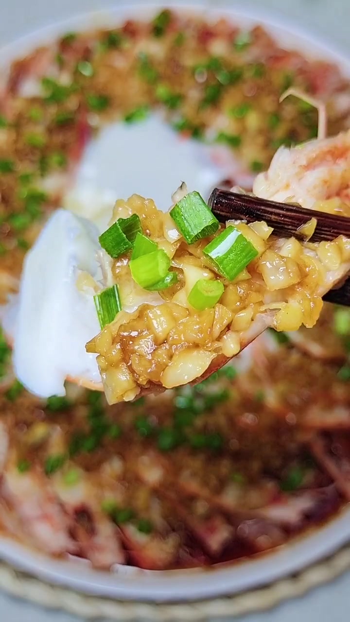 大虾的十种做法之一蒜蓉粉丝蒸大虾!