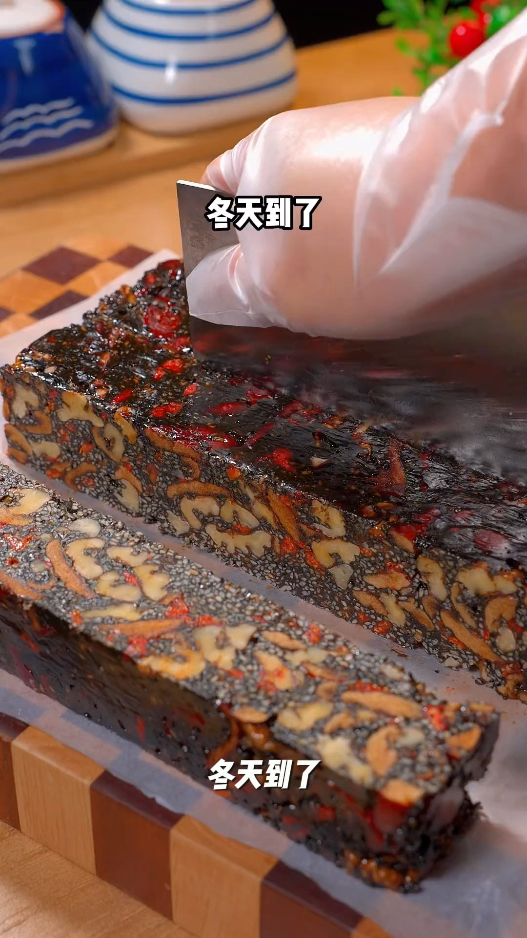 阿胶糕，滋补养颜，气血双补，味美养生。