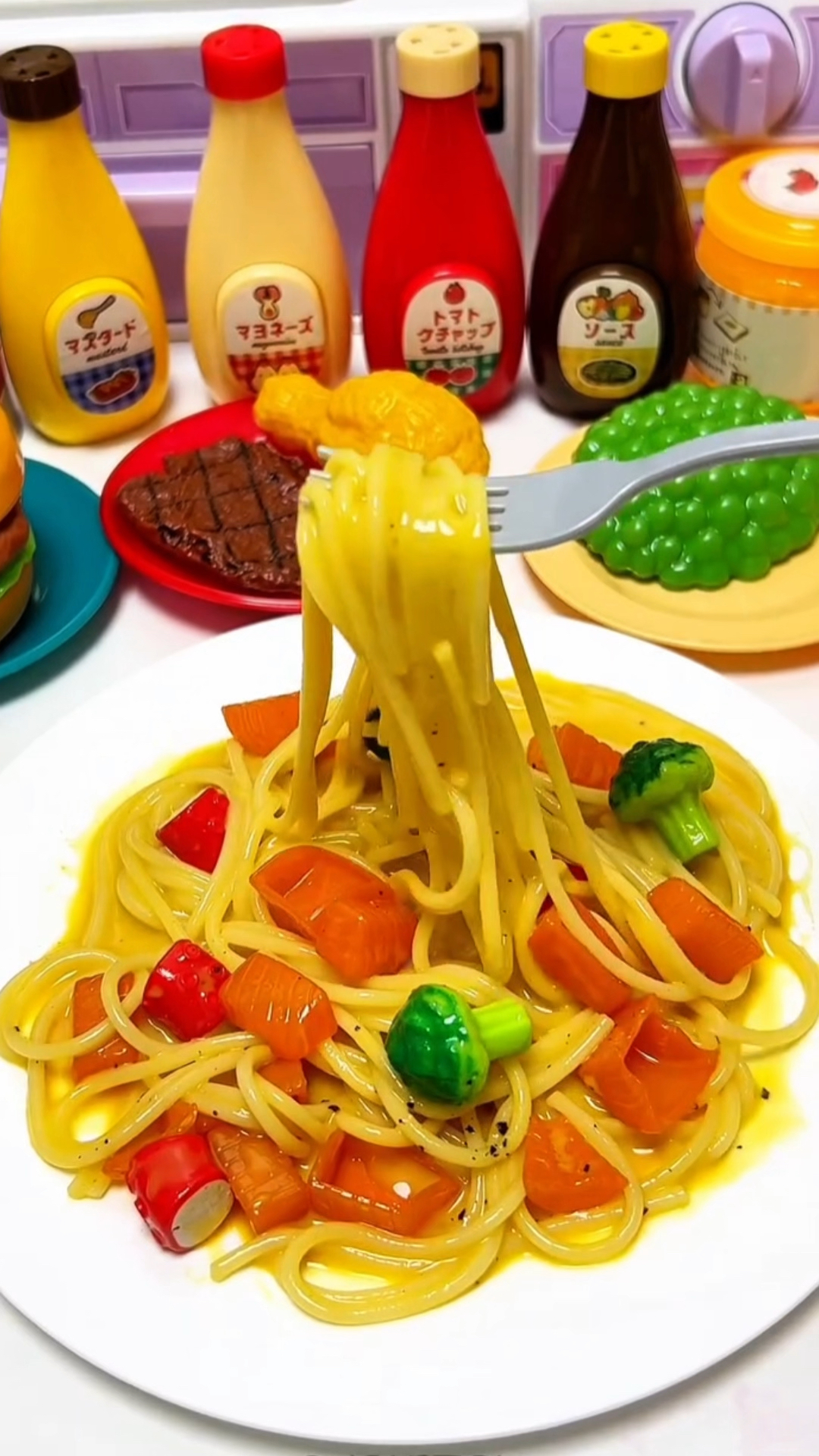 宝宝制作三文治奶酪意大利面过家家