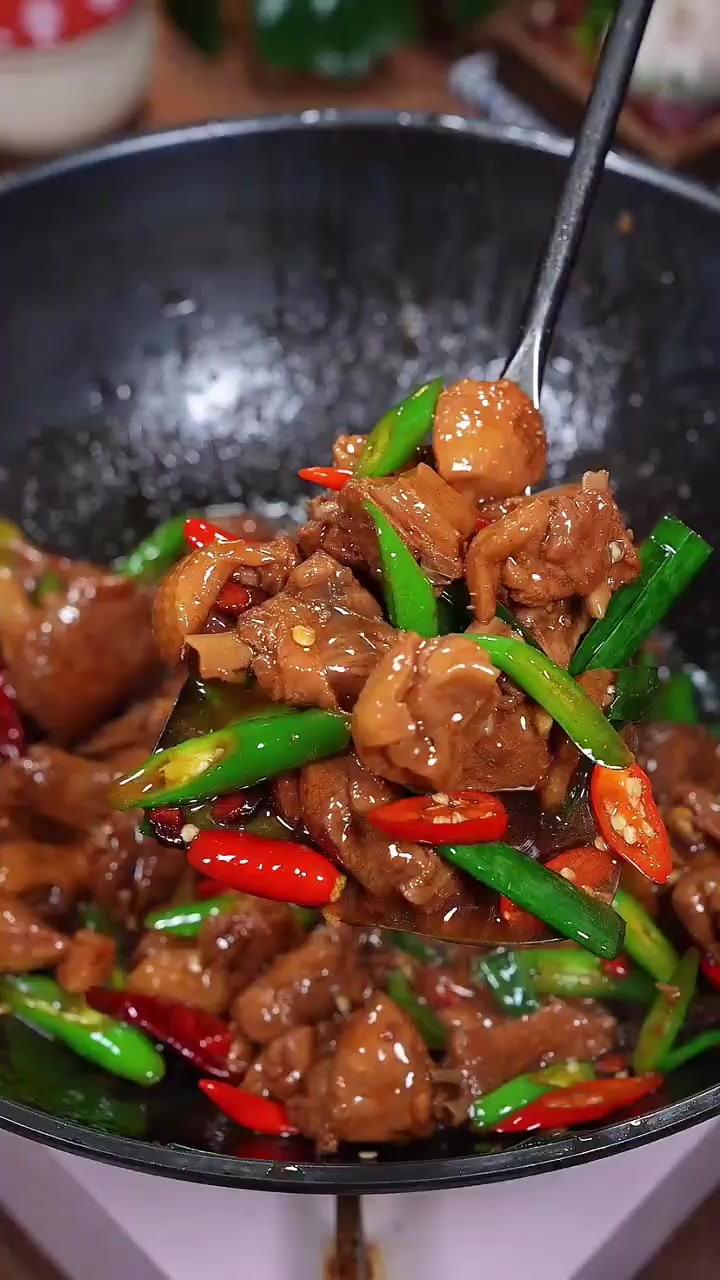 一勺神秘酱汁让鸭肉秒变下饭神器!