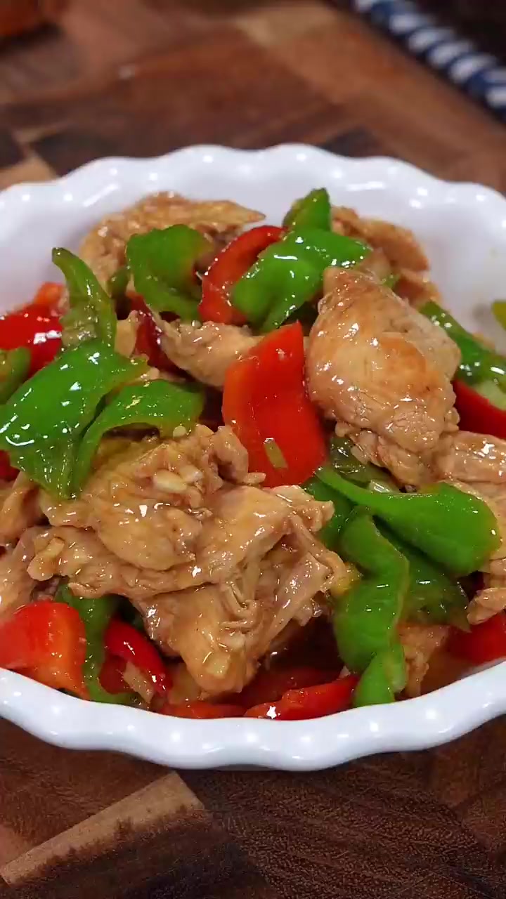 一招解锁滑嫩多汁的鸡胸肉吃法!