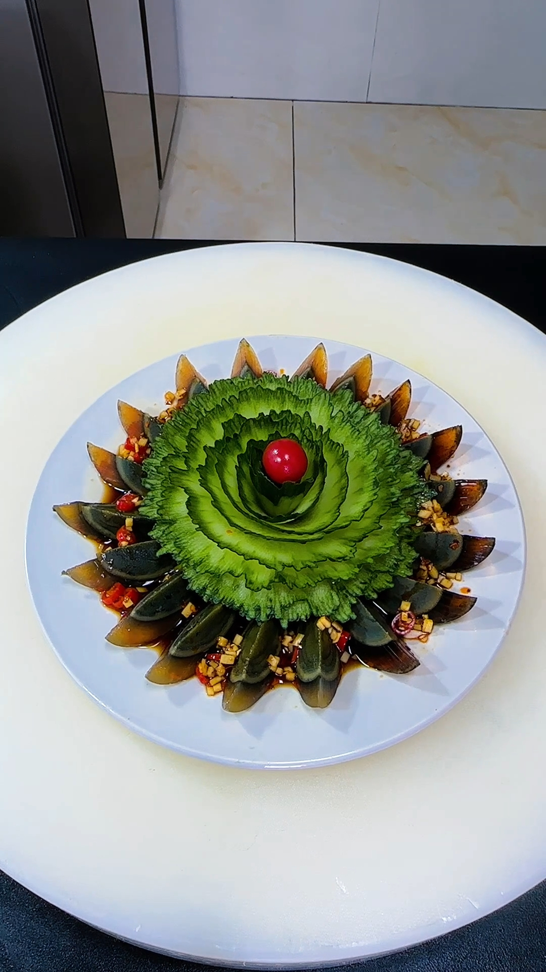 姜汁皮蛋简单漂亮的摆盘做法