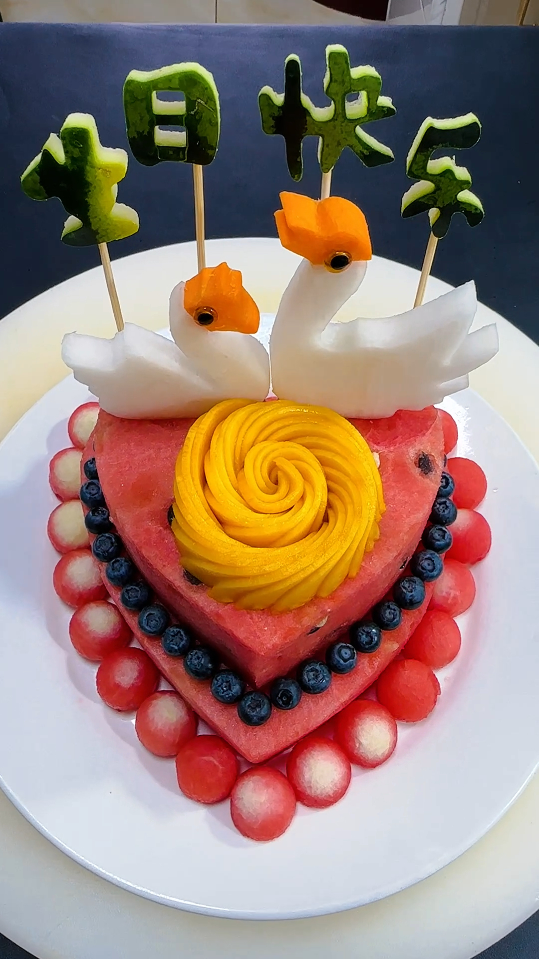 炎炎夏日,怎么少的了这款爱心西瓜蛋糕