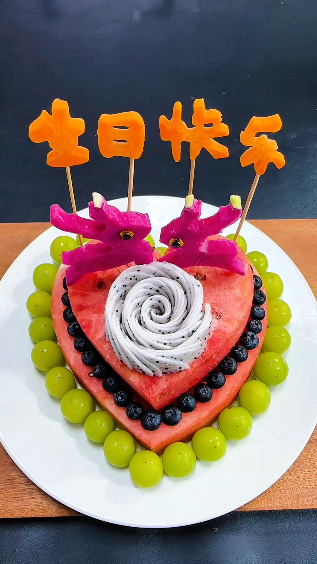 简单又漂亮的水果蛋糕,一看就会