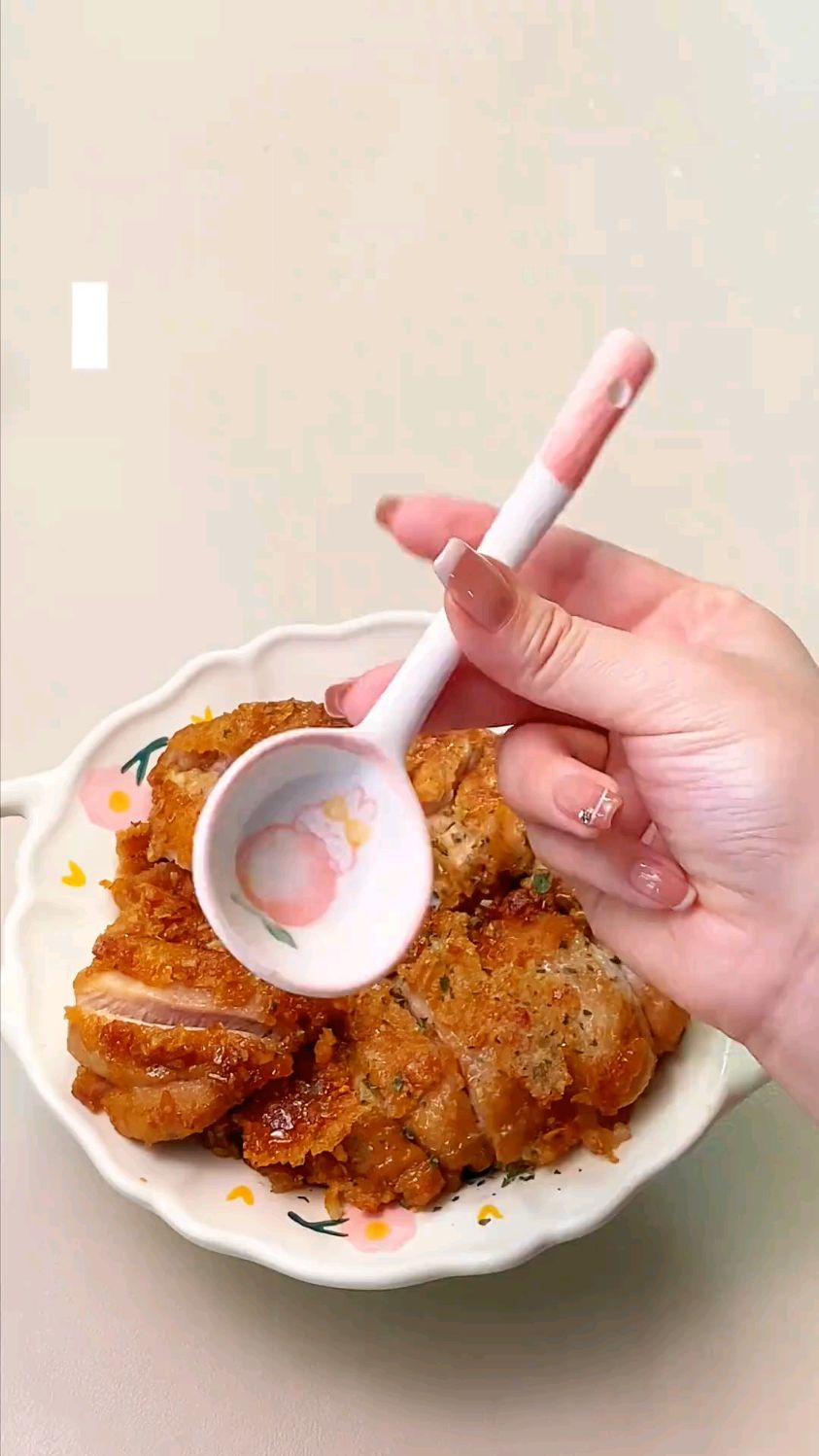 金黄酥脆的「蒜香脆皮鸡」，在家轻松拿下～