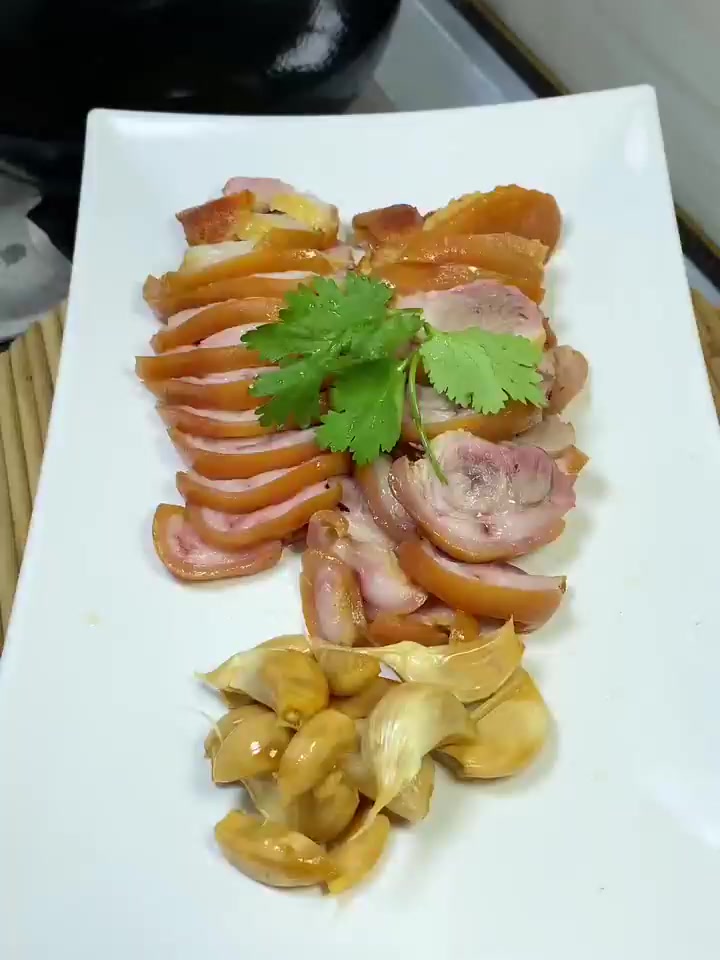 阿甘教您在家里做熏猪腱子肉!