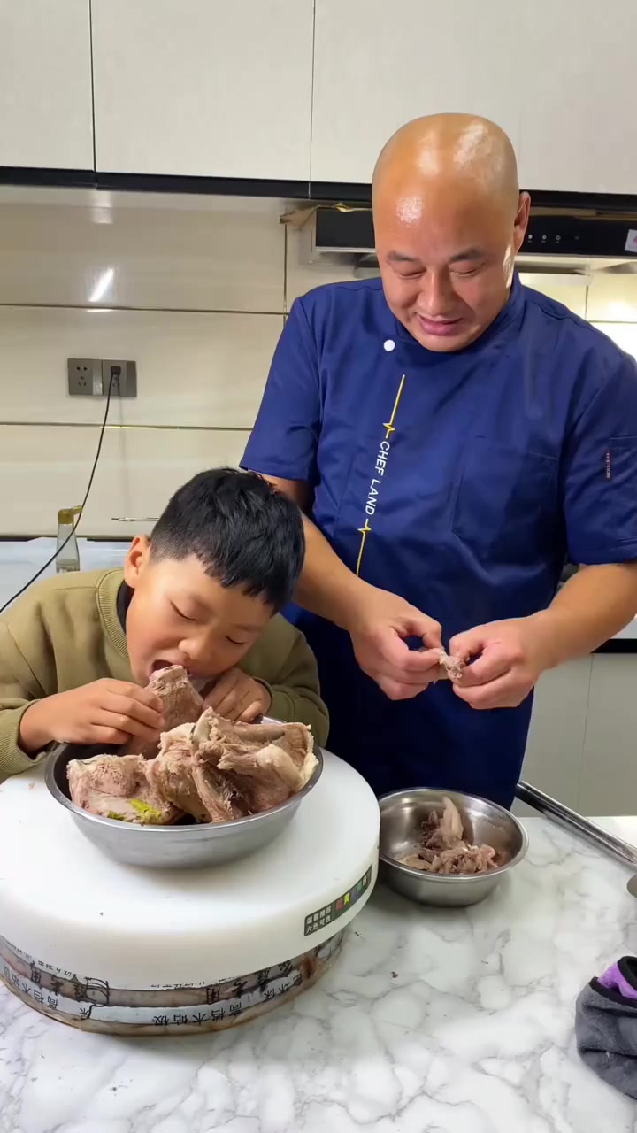 韭菜炒海肠是这样整的不感谢兄弟给发的海鲜……!
