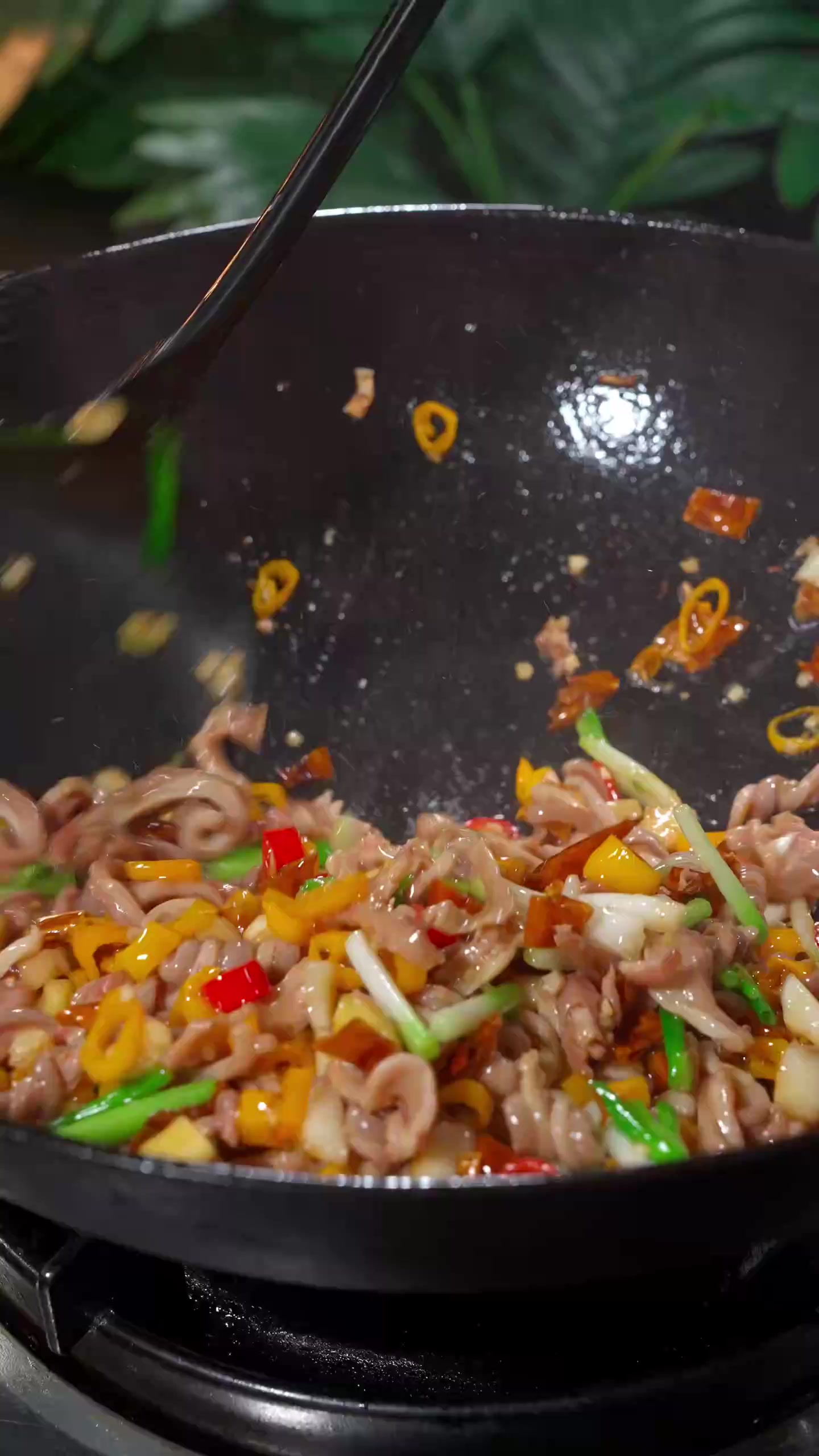 一口爽脆的湘味秘方，10分钟搞定大厨招牌菜！