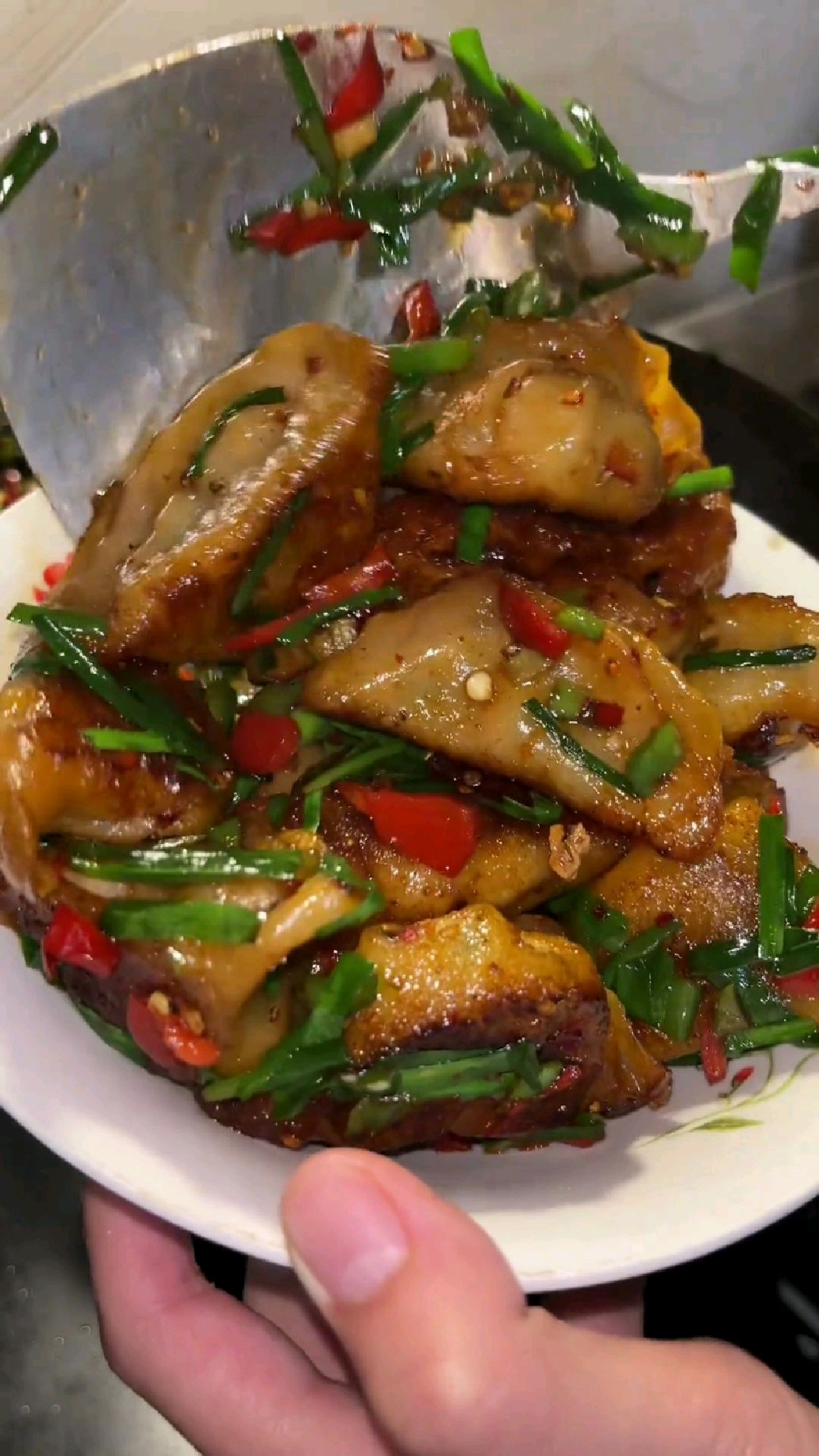 你不知道这个炒饺子有多好吃