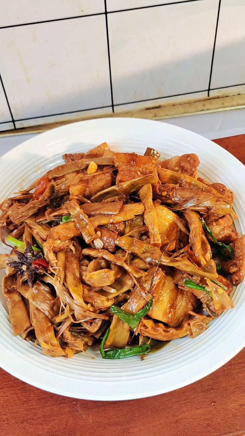 竹笋烧肉,鲜香脆嫩,超级好吃