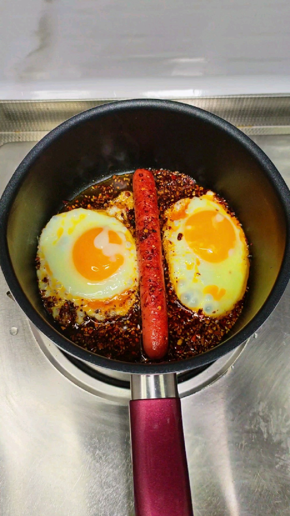 给女友做饭第36天:煮方便面,半夜饿了来上一锅,非常满足!
