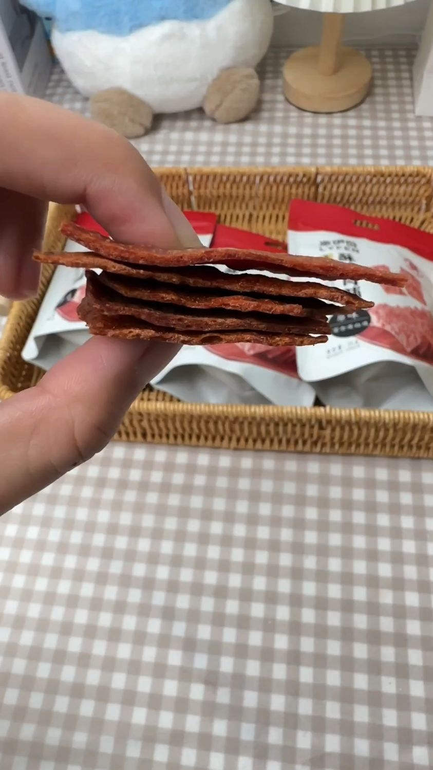 LYFEN 来伊份猪肉脯脆片，可口零食#营养丰富