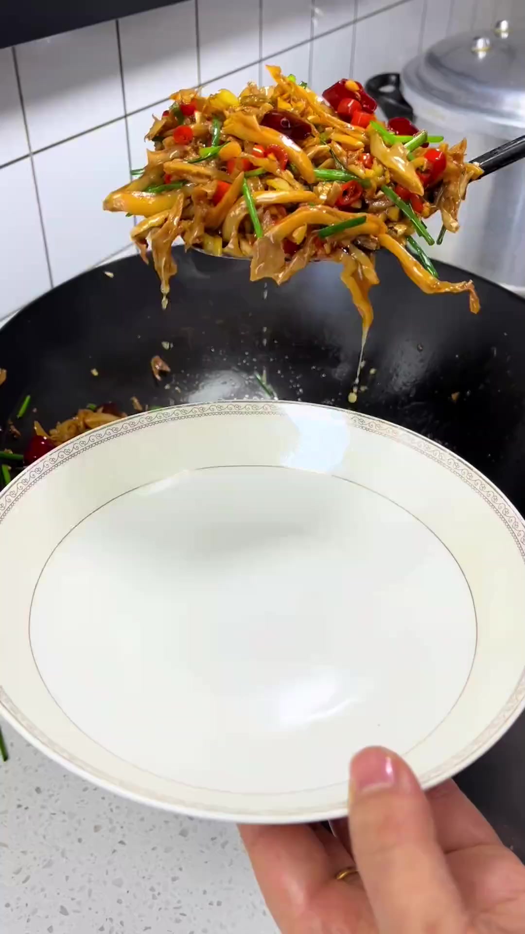 湘菜大厨偷偷教的秘方！这样做出来的下饭菜绝了！