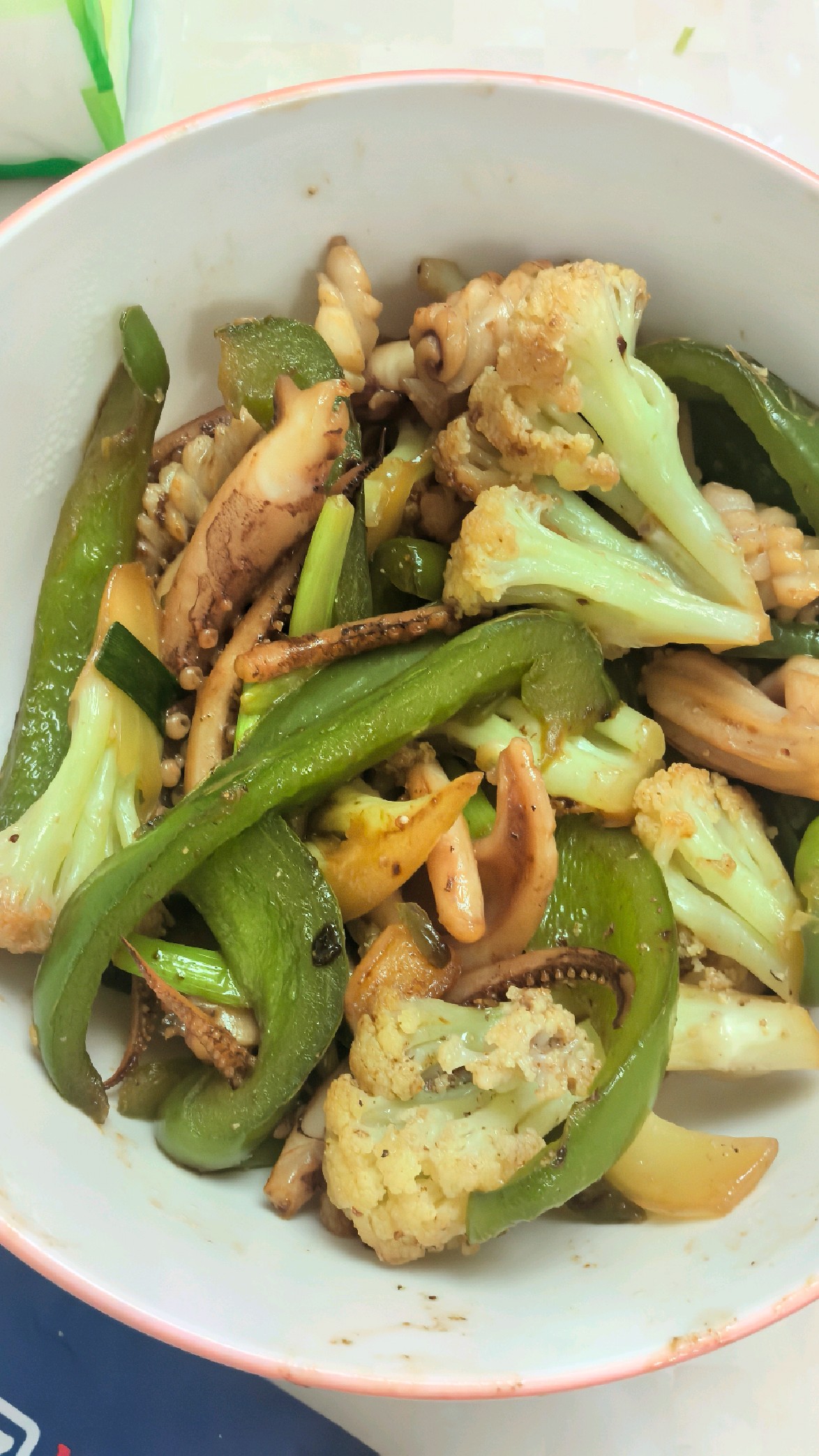 美味炒鱿鱼,香喷喷