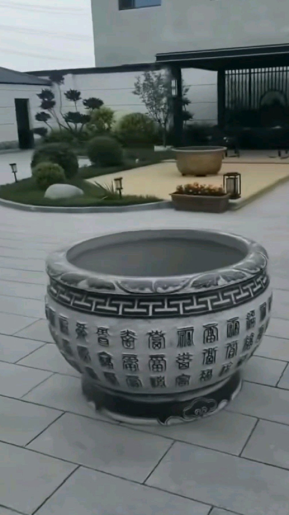 装饰庭院必备的石雕鱼缸青石鱼缸,石缸摆件,水缸鱼缸