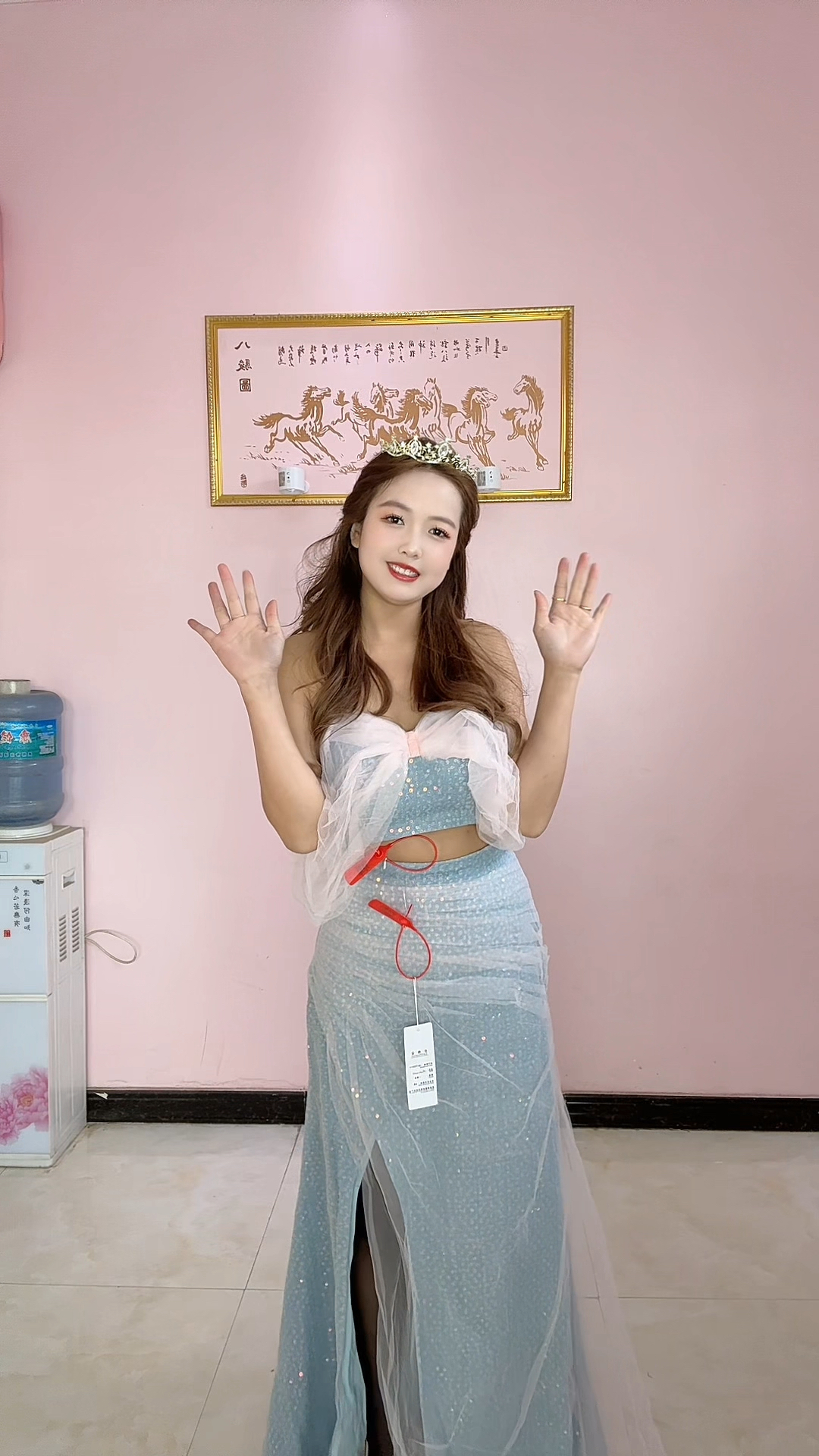 农村留守女挑战明星王心凌《王心凌人鱼套装》