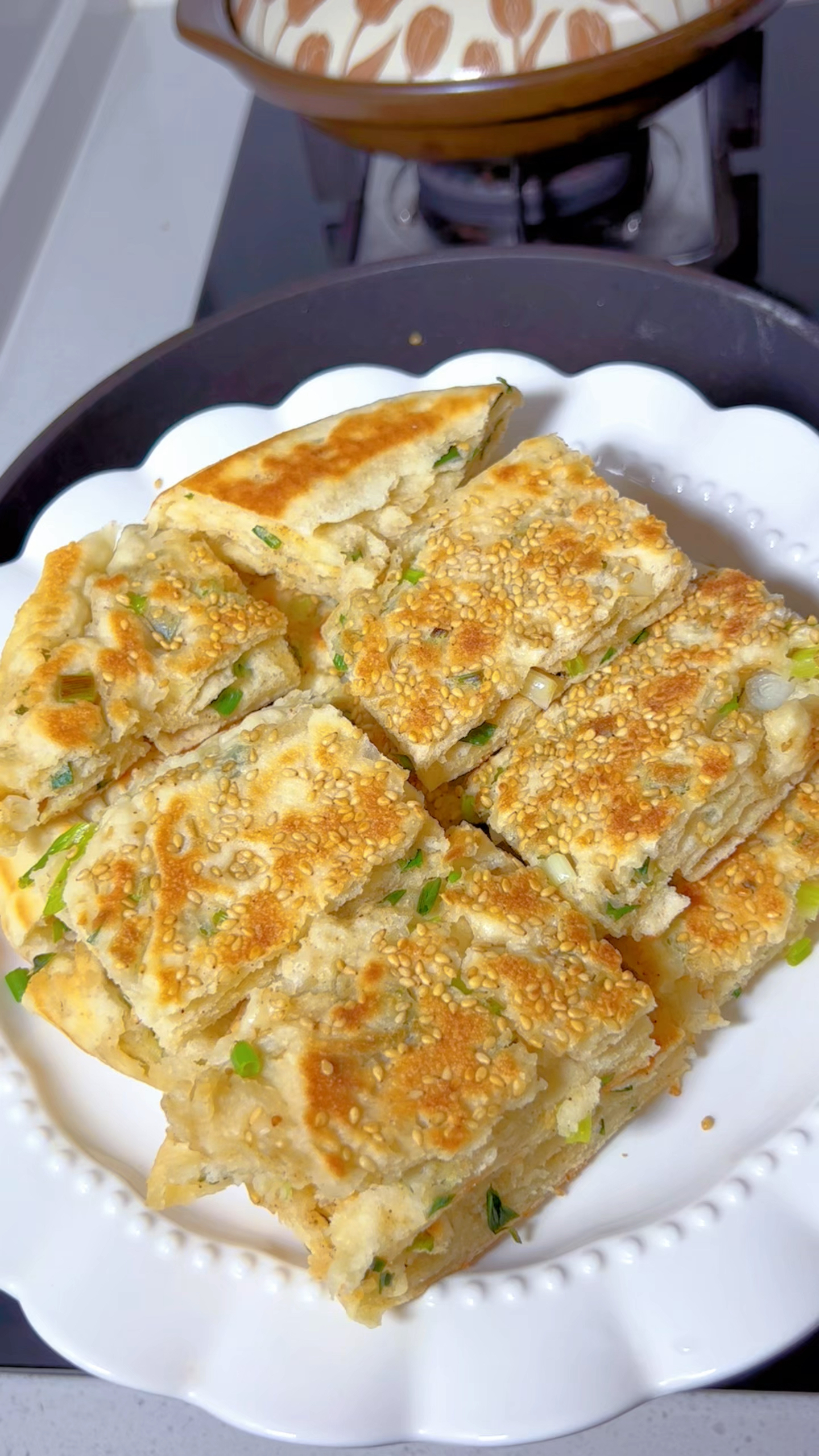 外酥里软的葱花发面饼超详细的做法分享!