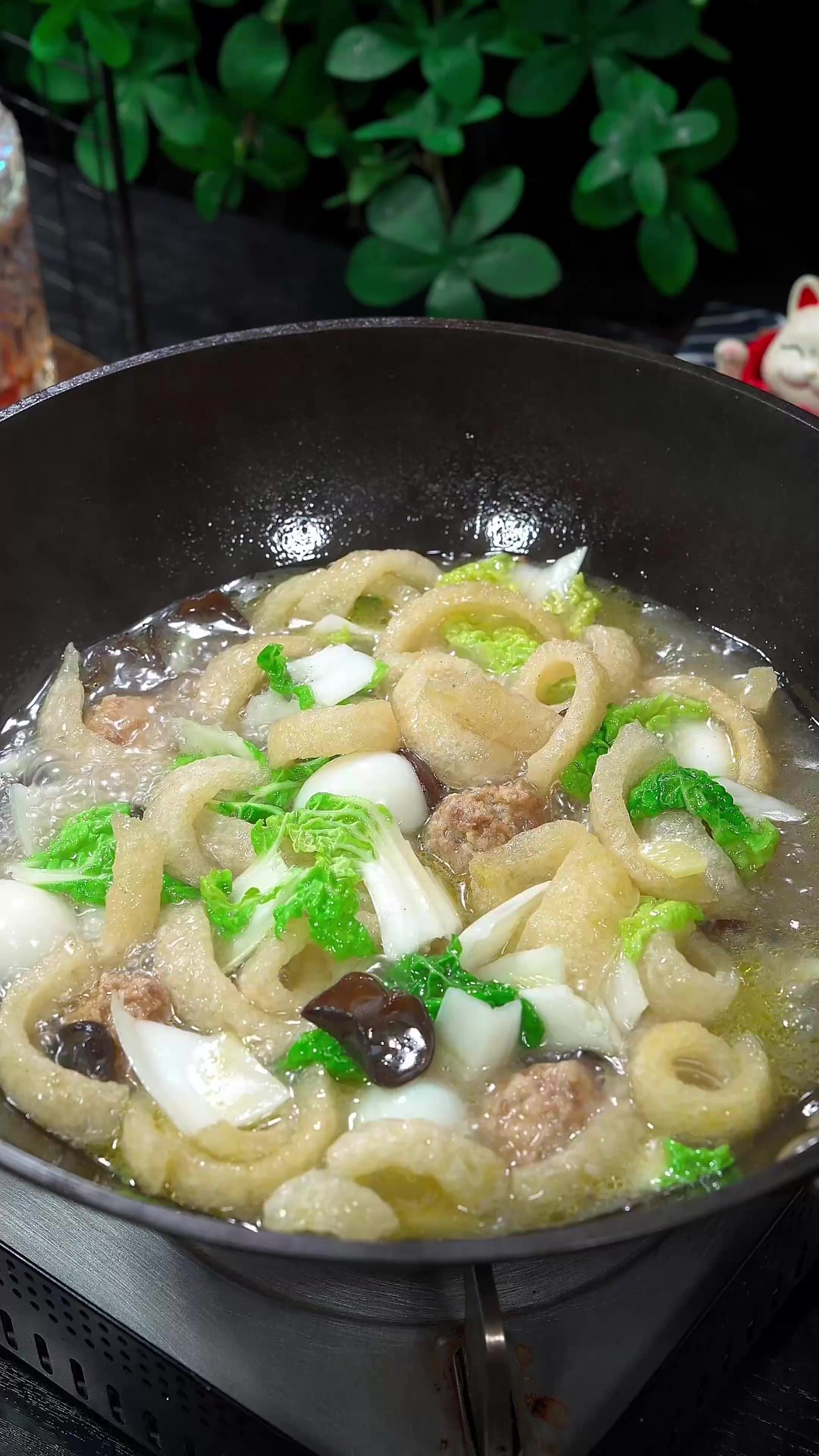 一口就上瘾的江南神菜！软糯爆汁竟比肉还香？