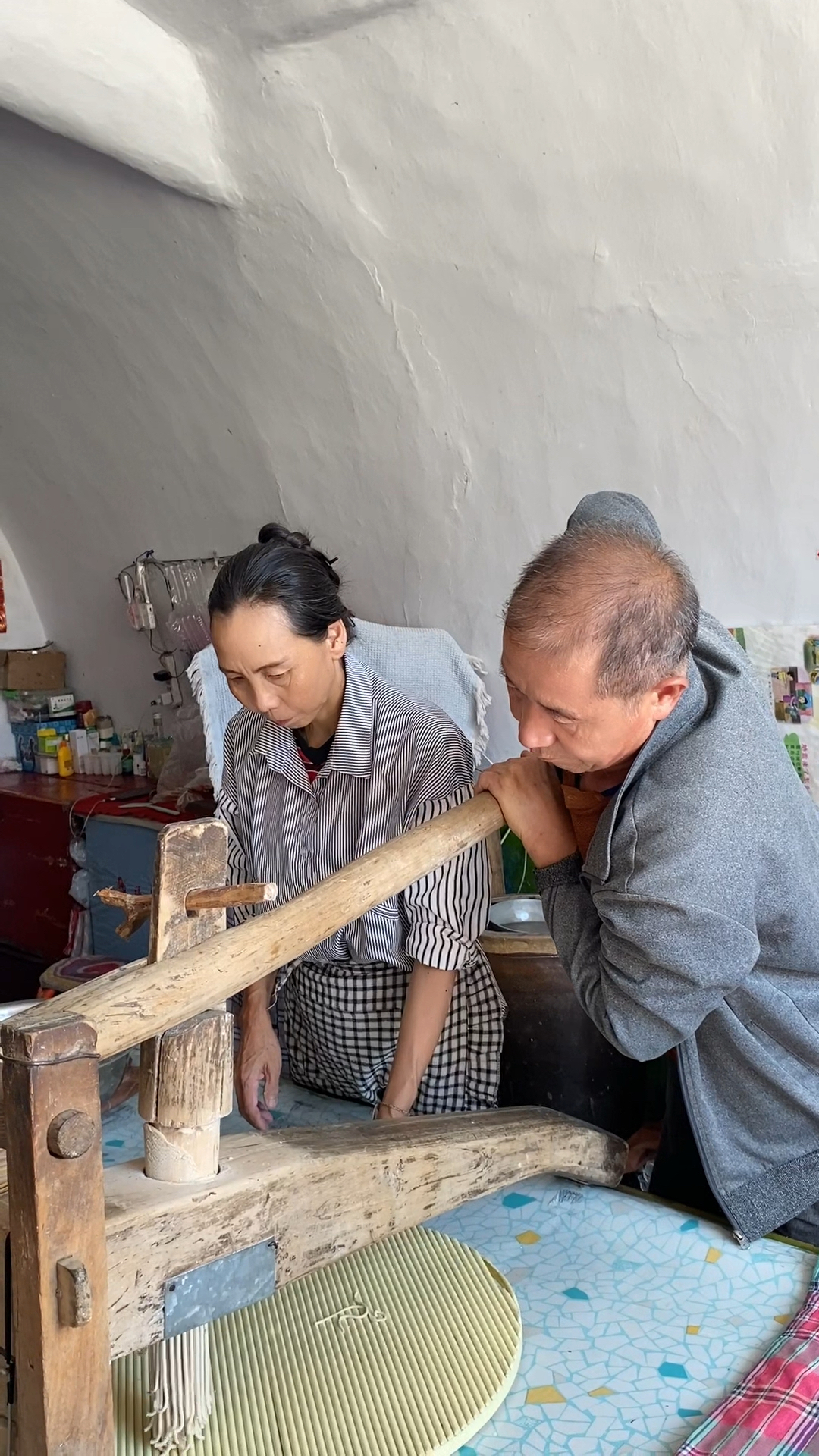 天热来上一碗凉拌莜面河捞,开胃凉爽,做法简单还好吃