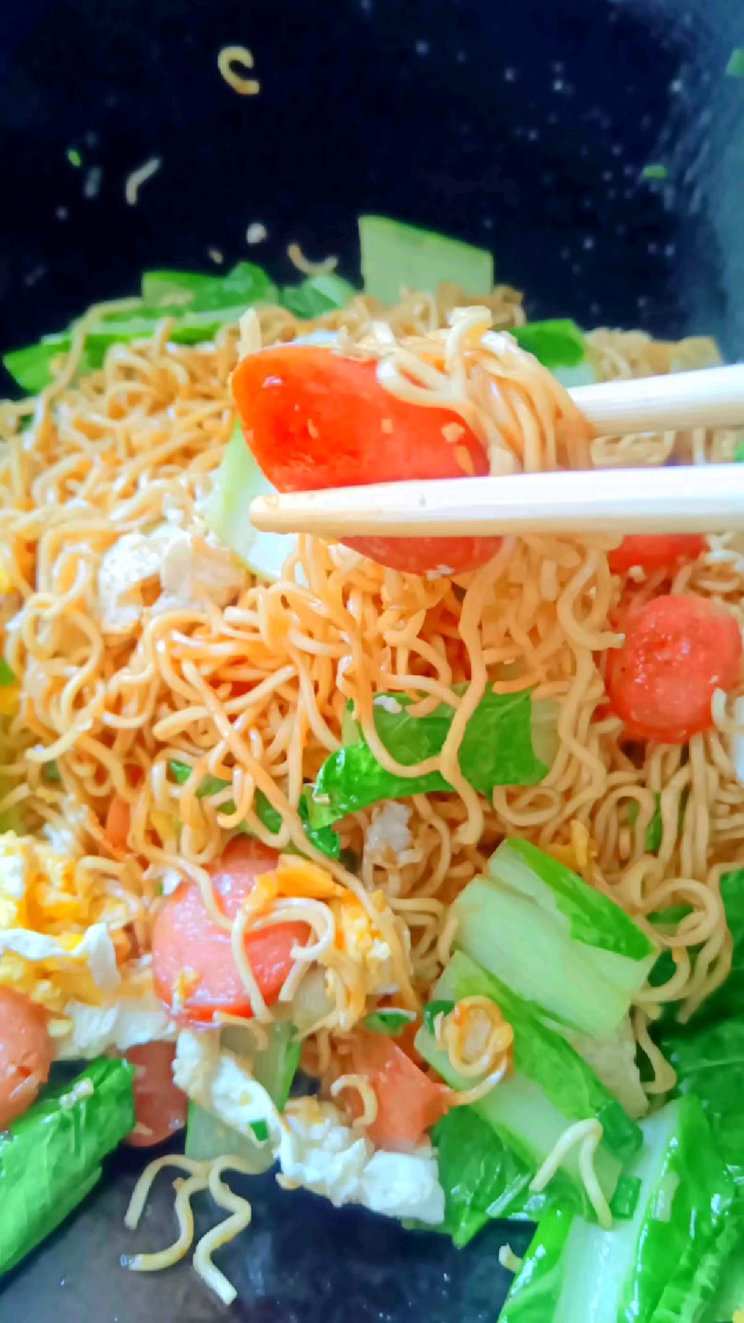 炒面,炒粉加入鸡蛋后再也不用担心粘锅了!