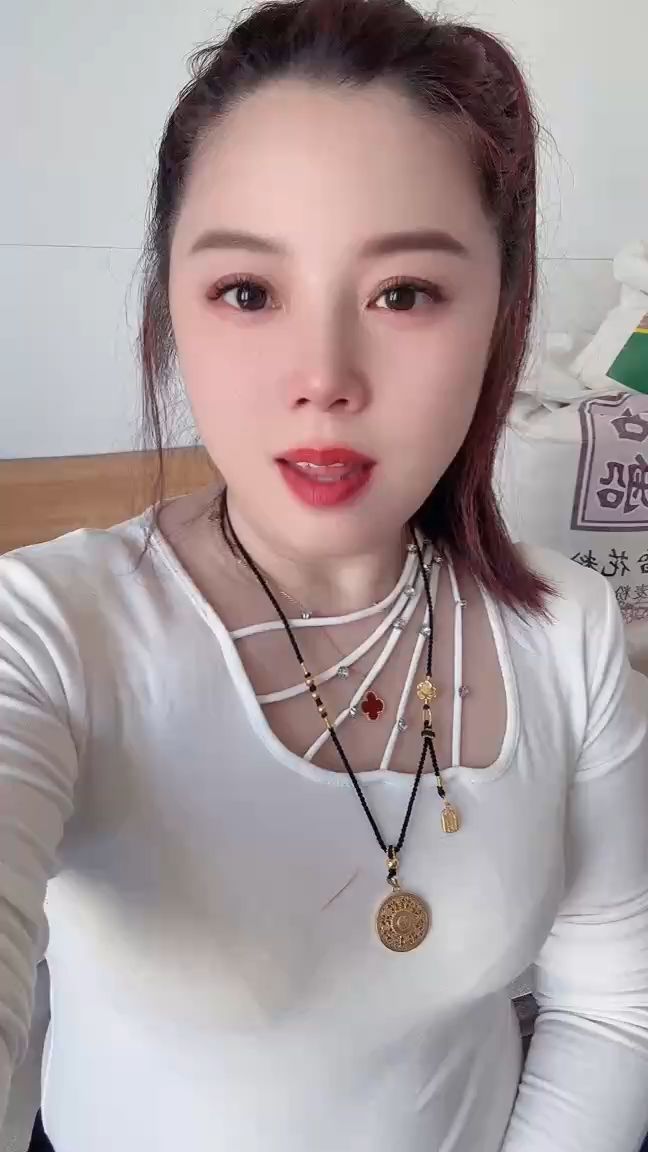 这白菜都放烂了,猪都不来拱