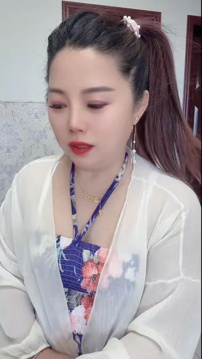 这白菜都放烂了，猪也不来拱