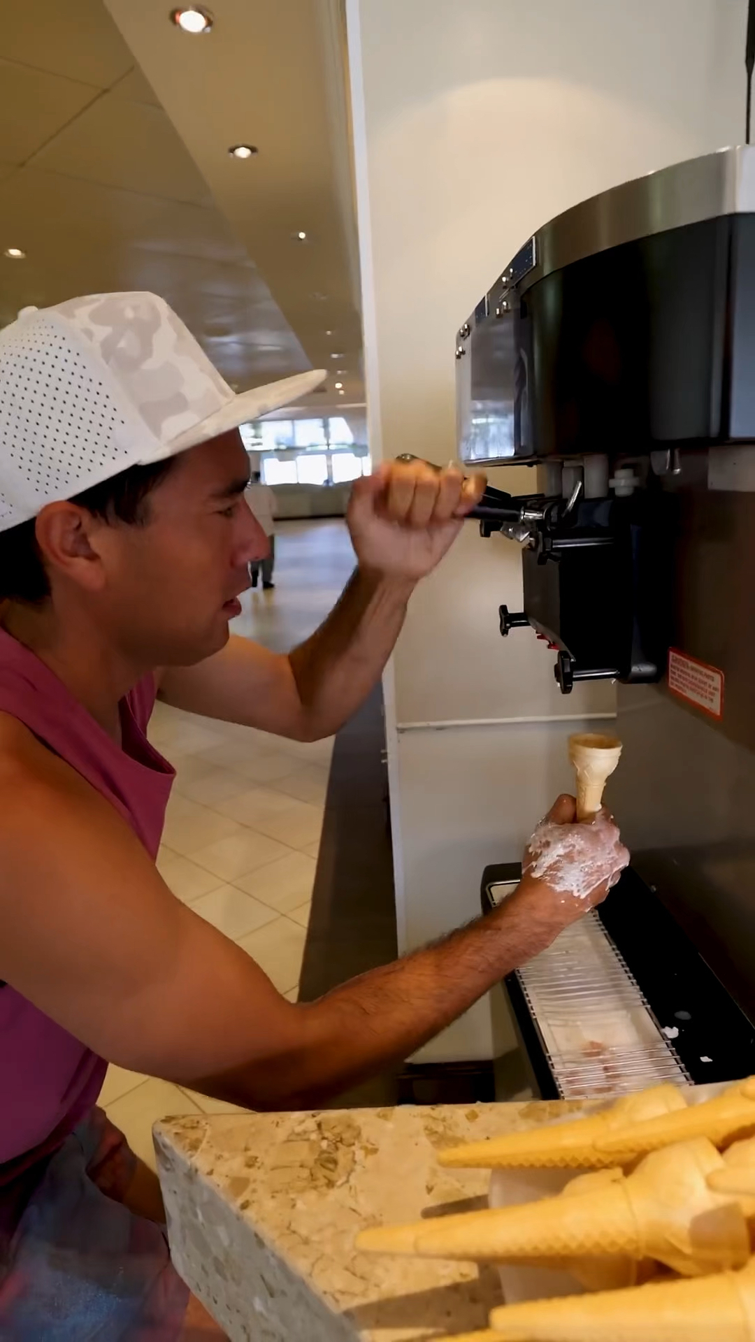 家里的冰激凌机坏掉了?