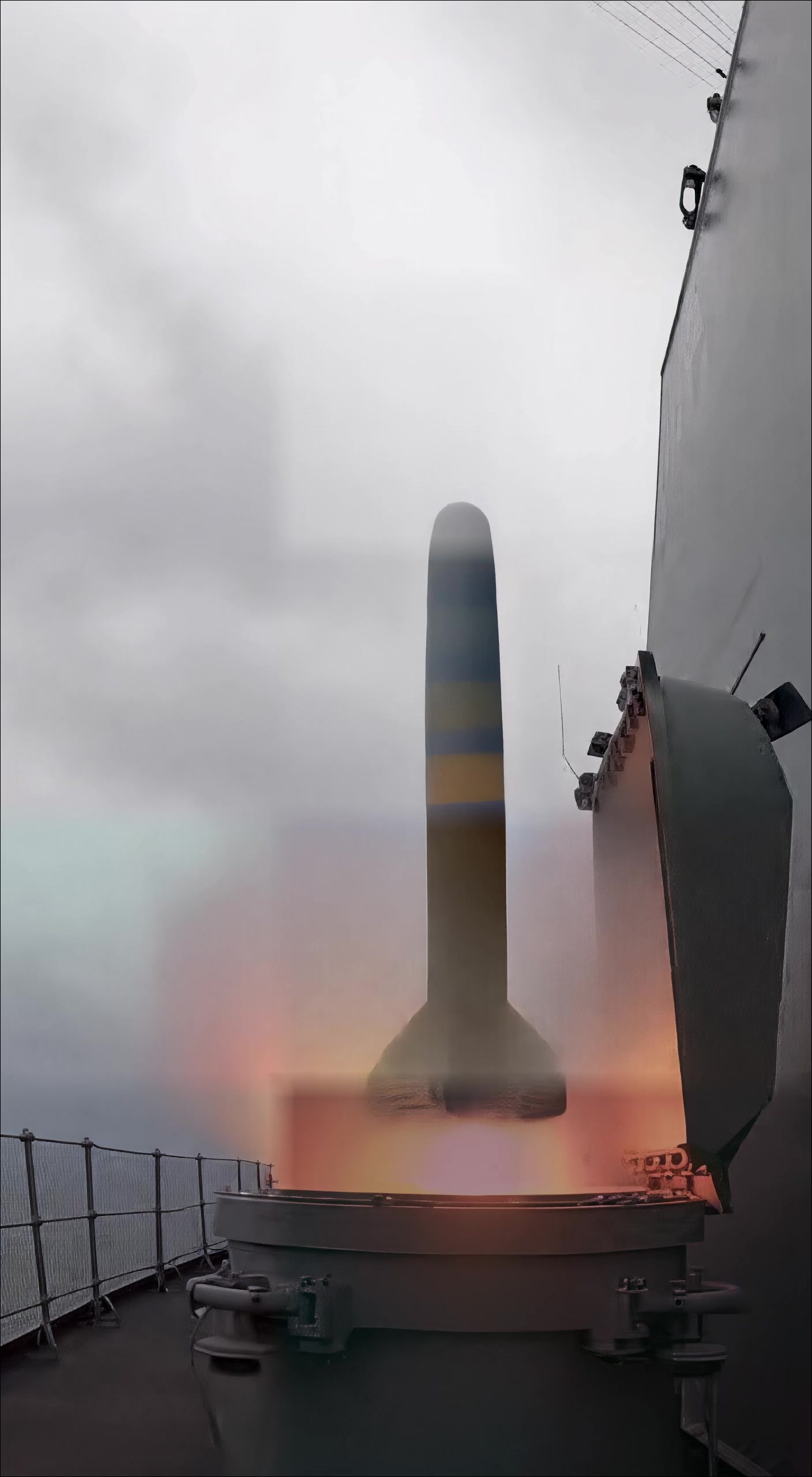 鱼8反潜导弹发射瞬间,空中急转弯投送钝头鱼雷