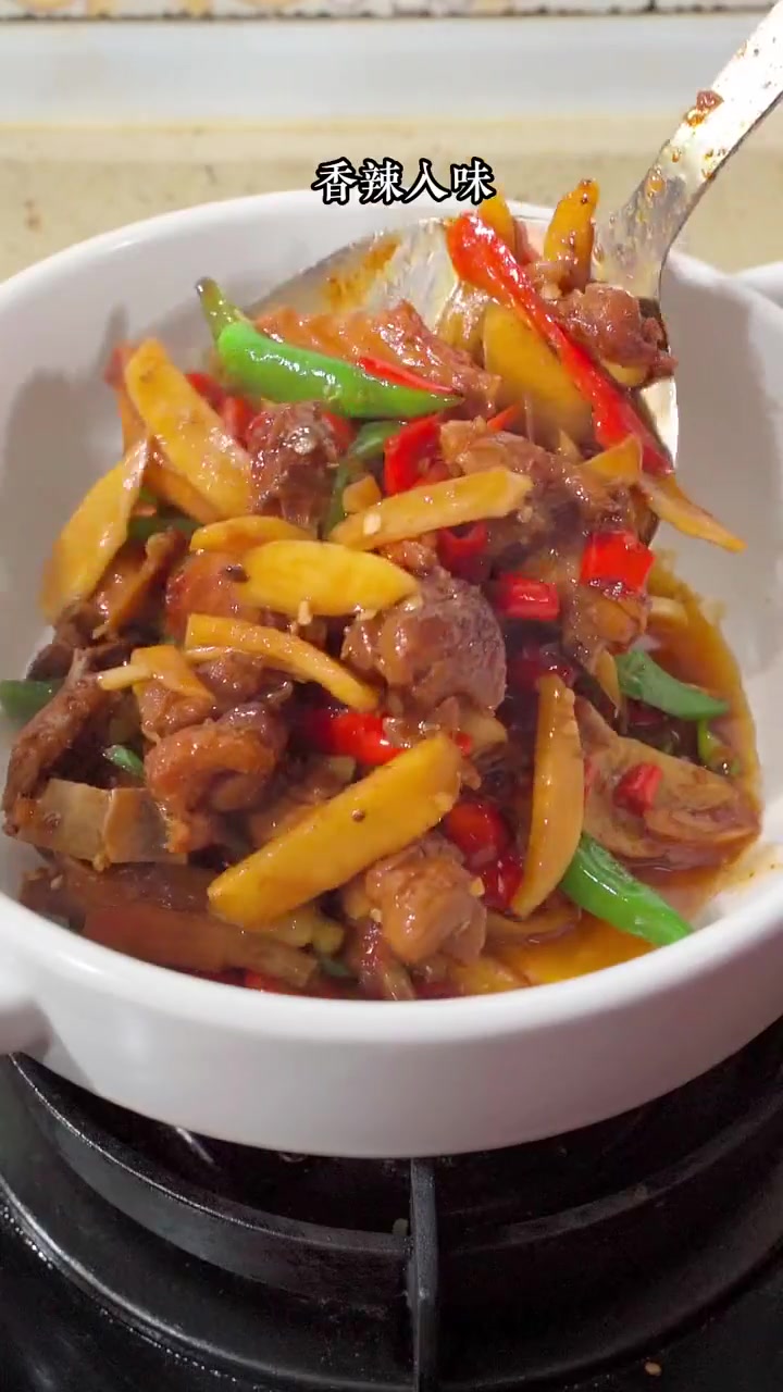 仔姜炒鸭自己家做食材新鲜简单又好吃!!