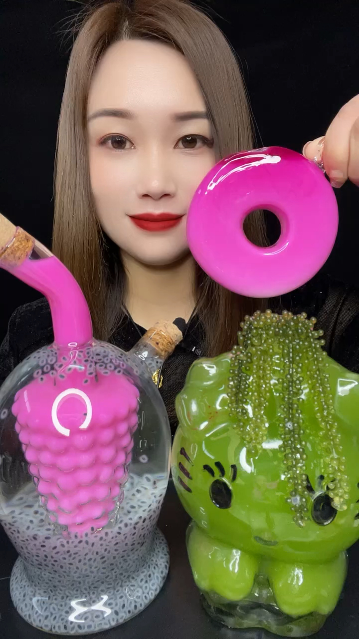 今天喝粉色甜甜圈