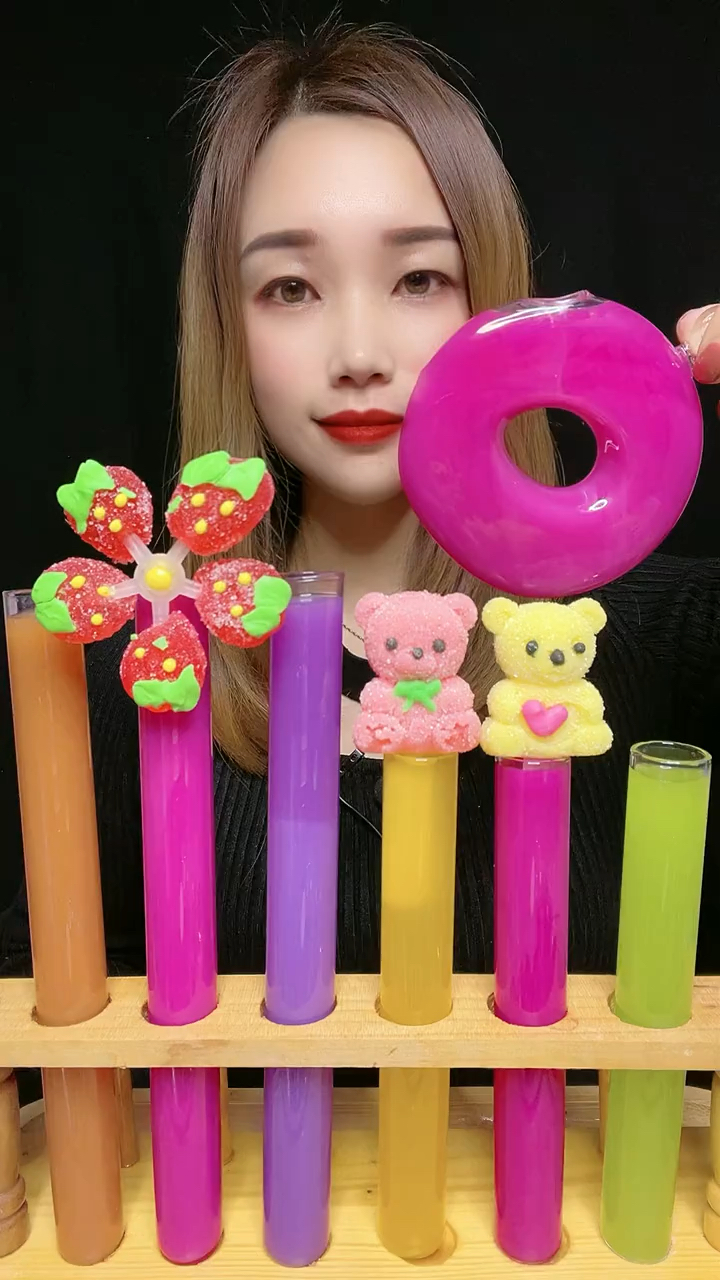 今天喝粉色甜甜圈