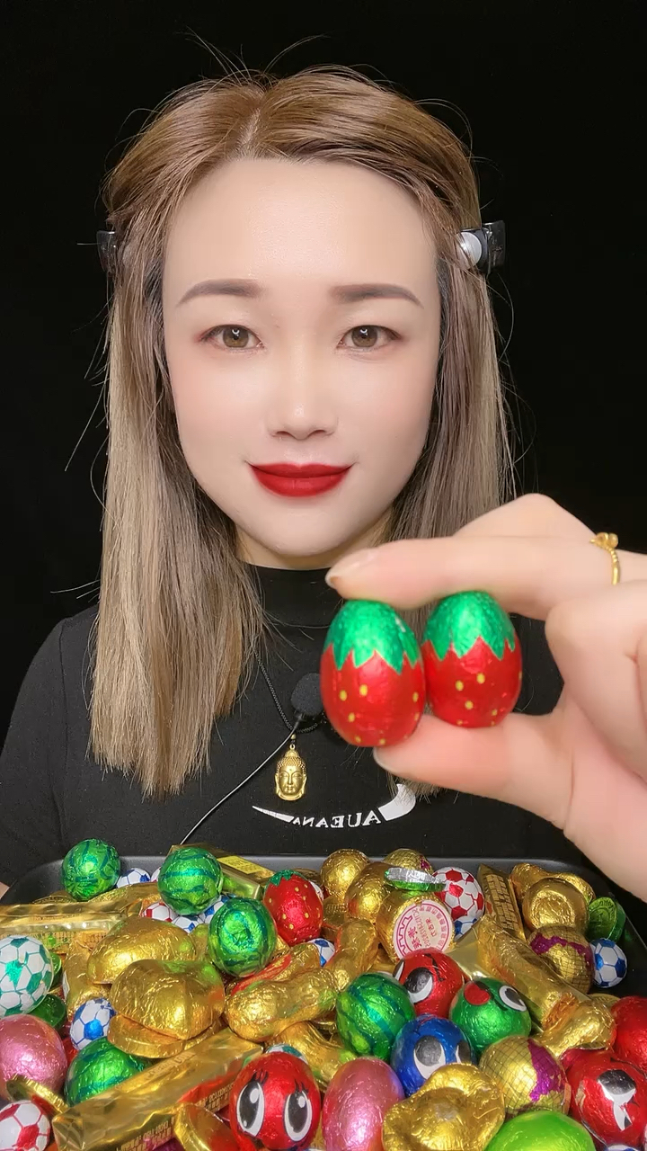 今天吃草莓巧克力