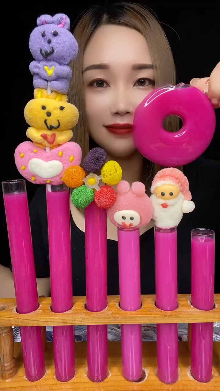 今天喝粉色甜甜圈