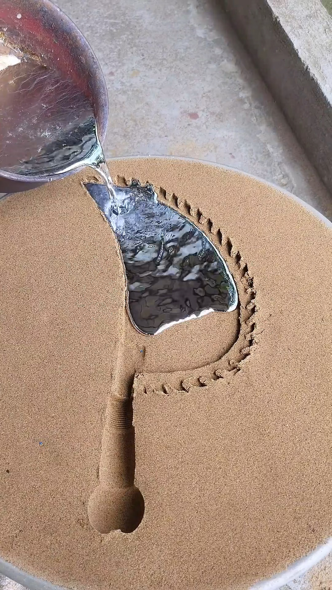 用铝水制作工艺菜刀