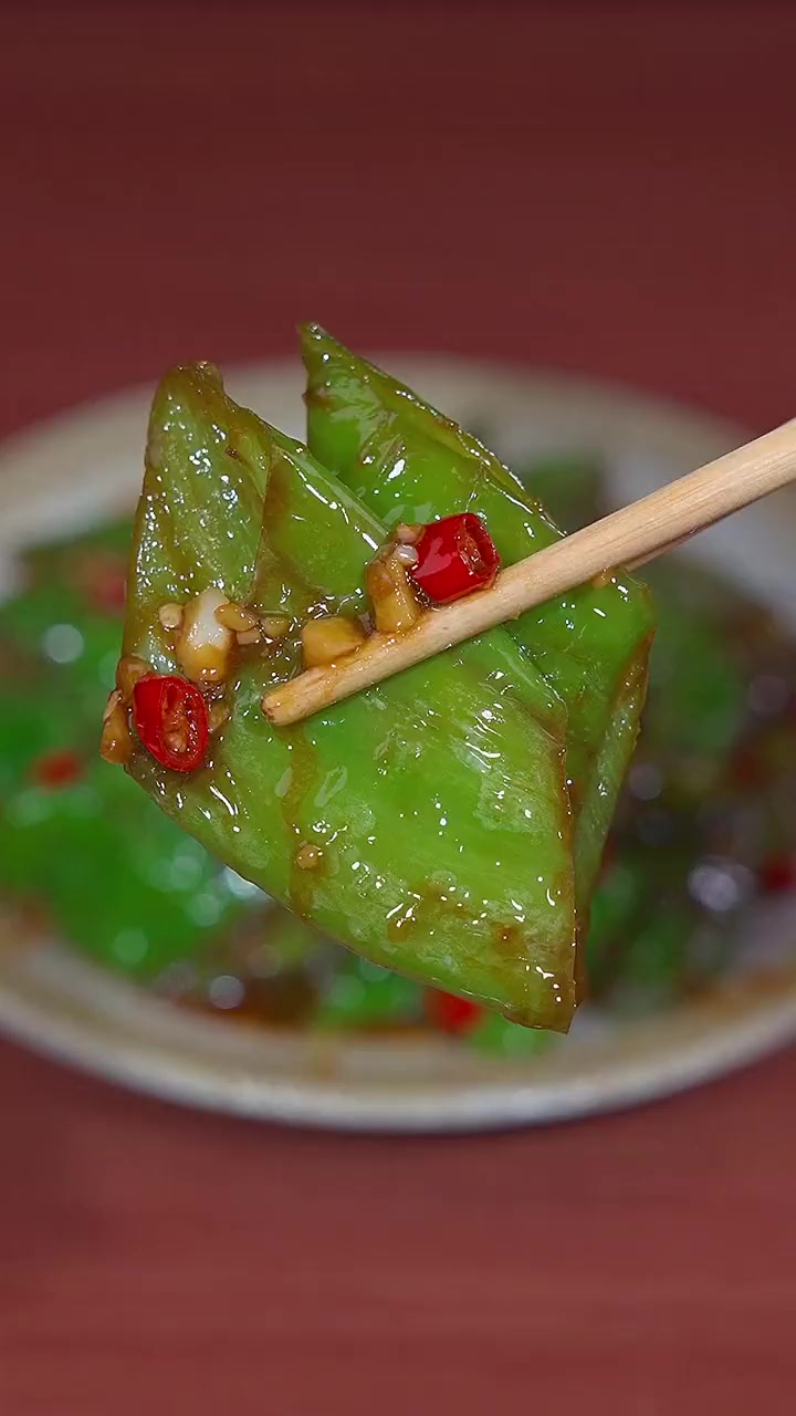 虎皮青椒怎么做酸辣入味,好吃下饭呢!