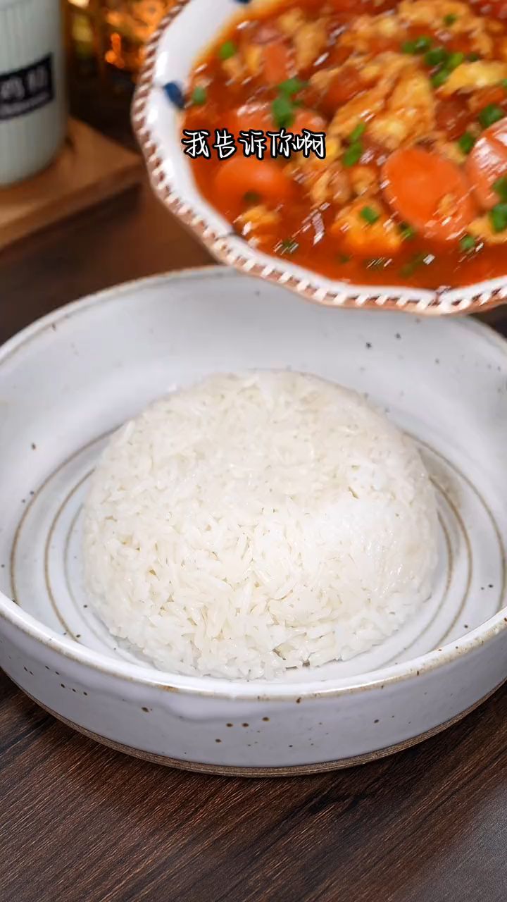 不仅仅是孩子,大人也喜欢的西红柿炒鸡蛋盖饭