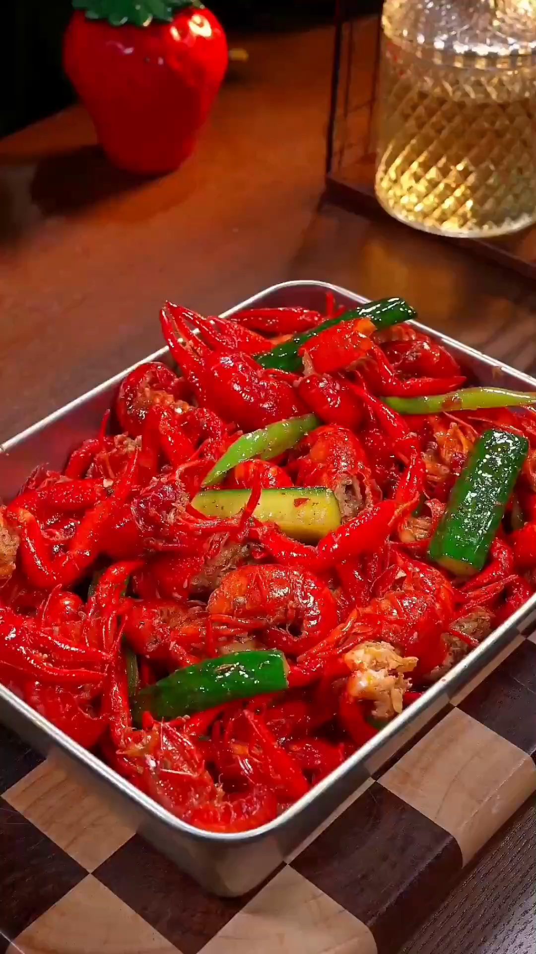 以后想吃麻辣小龙虾，你就像我这样做，肉质Q弹，麻辣鲜香