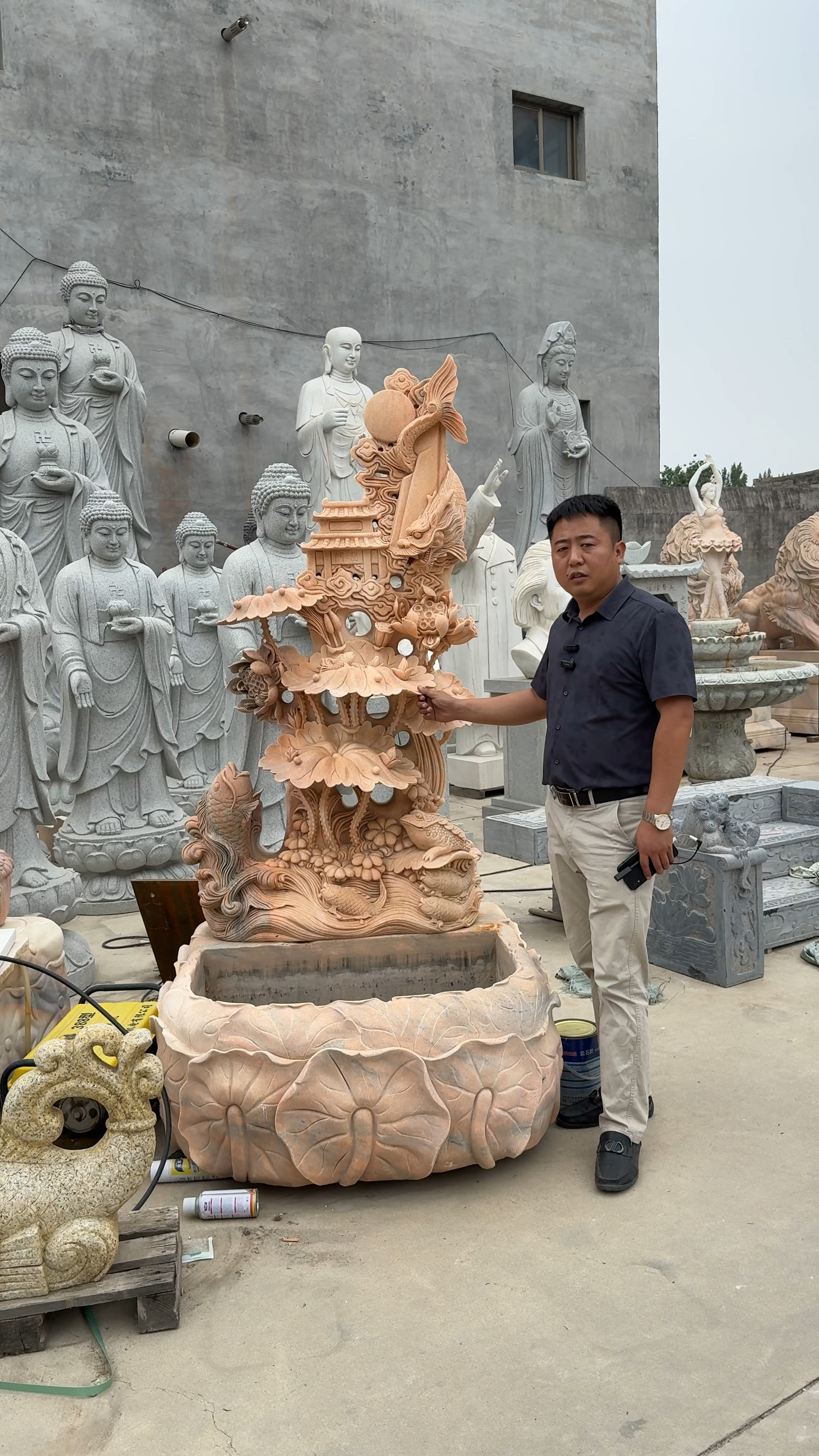 石雕鲤鱼跳龙门石头流水晚霞红鲤鱼跃龙门摆件