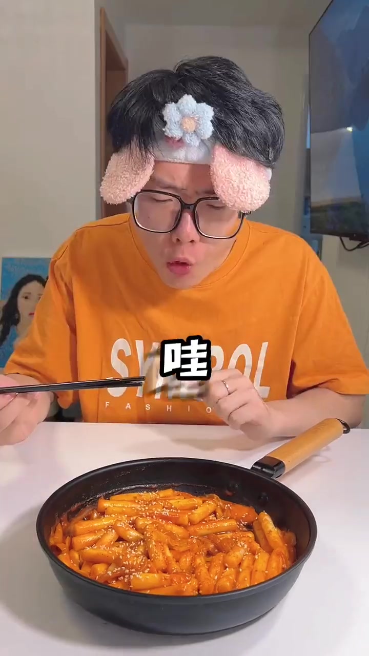 如何给女朋友做软糯入味的韩式辣炒年糕！！